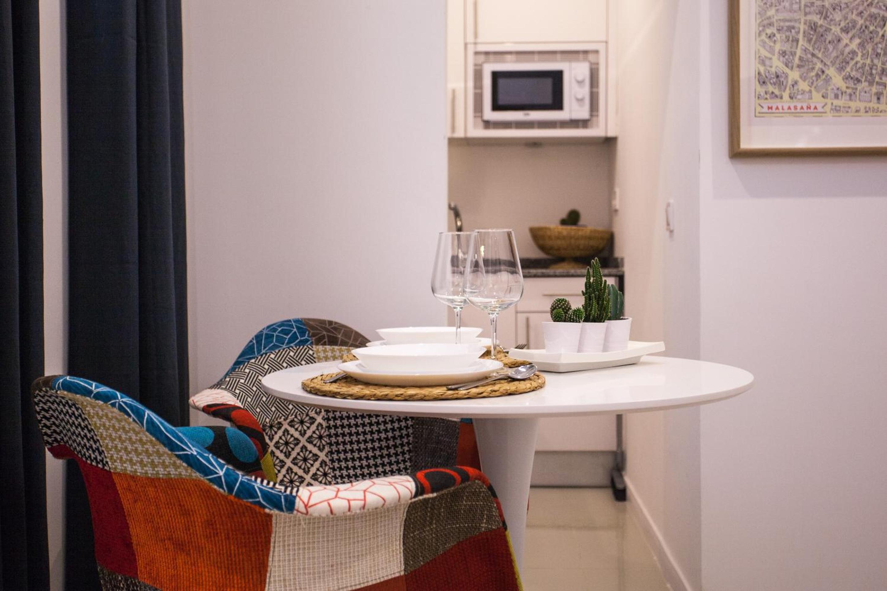 One-Bedroom Apartment - Photo 9