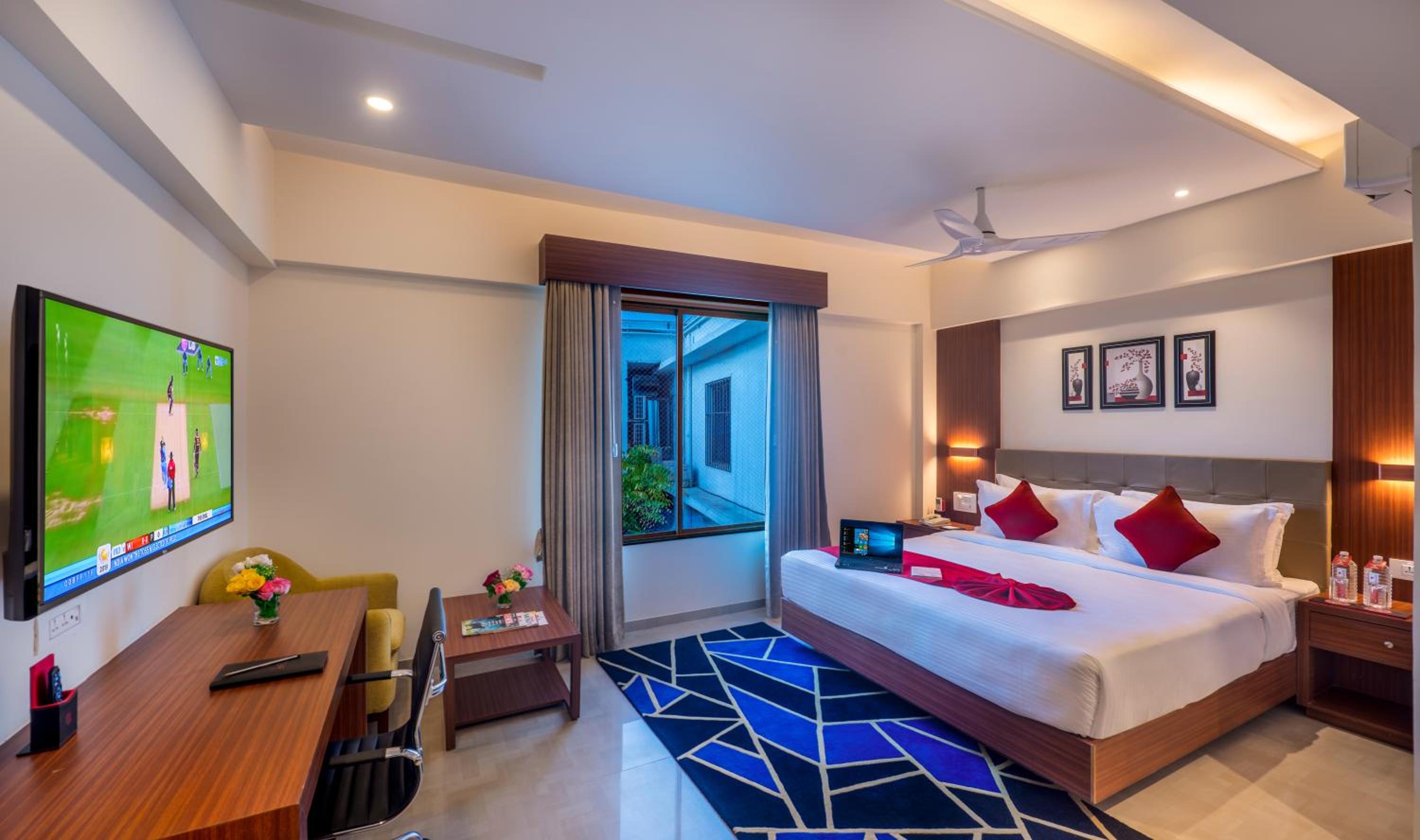 Deluxe Room - Photo 1