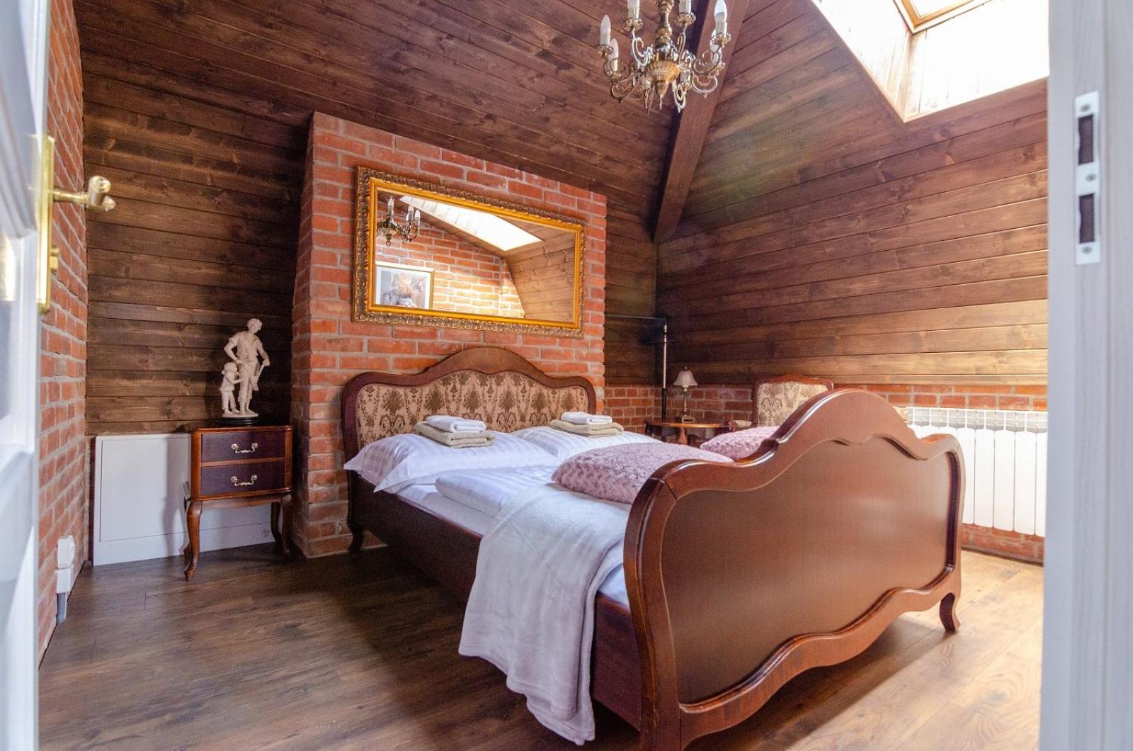 Double Room with Private Bathroom - Photo 3