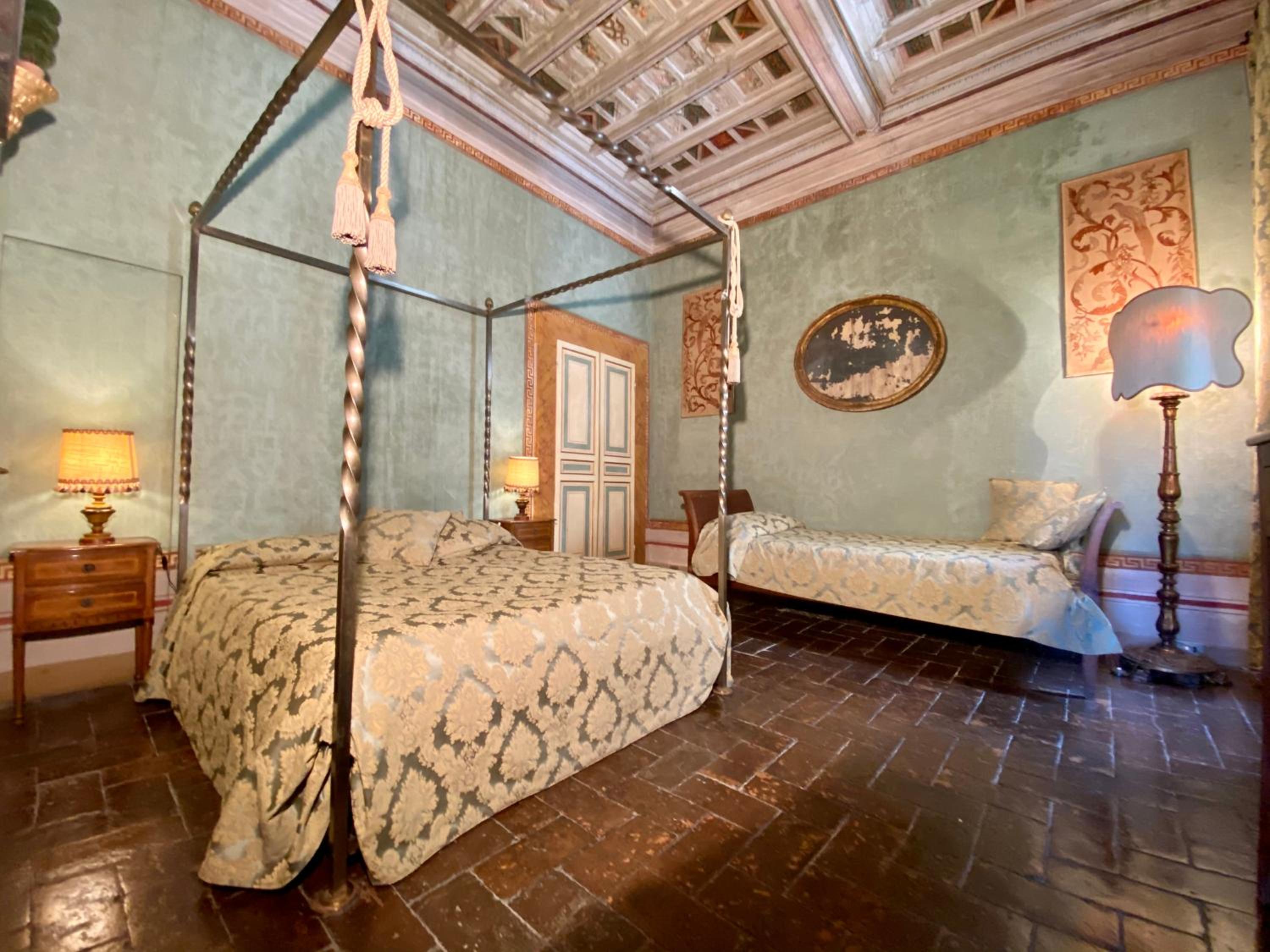 Deluxe Triple Room photo 1
