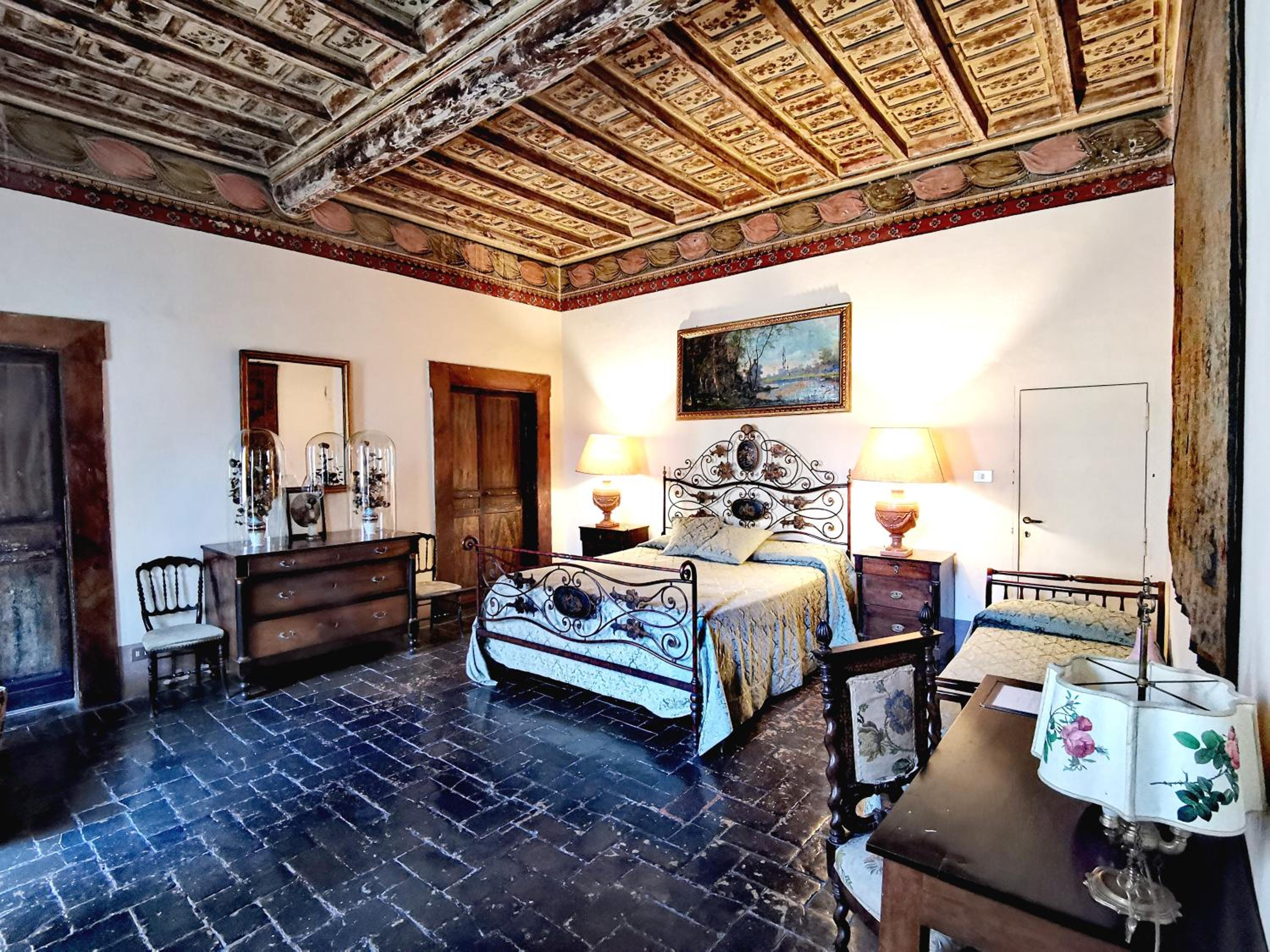 Deluxe Triple Room photo 2