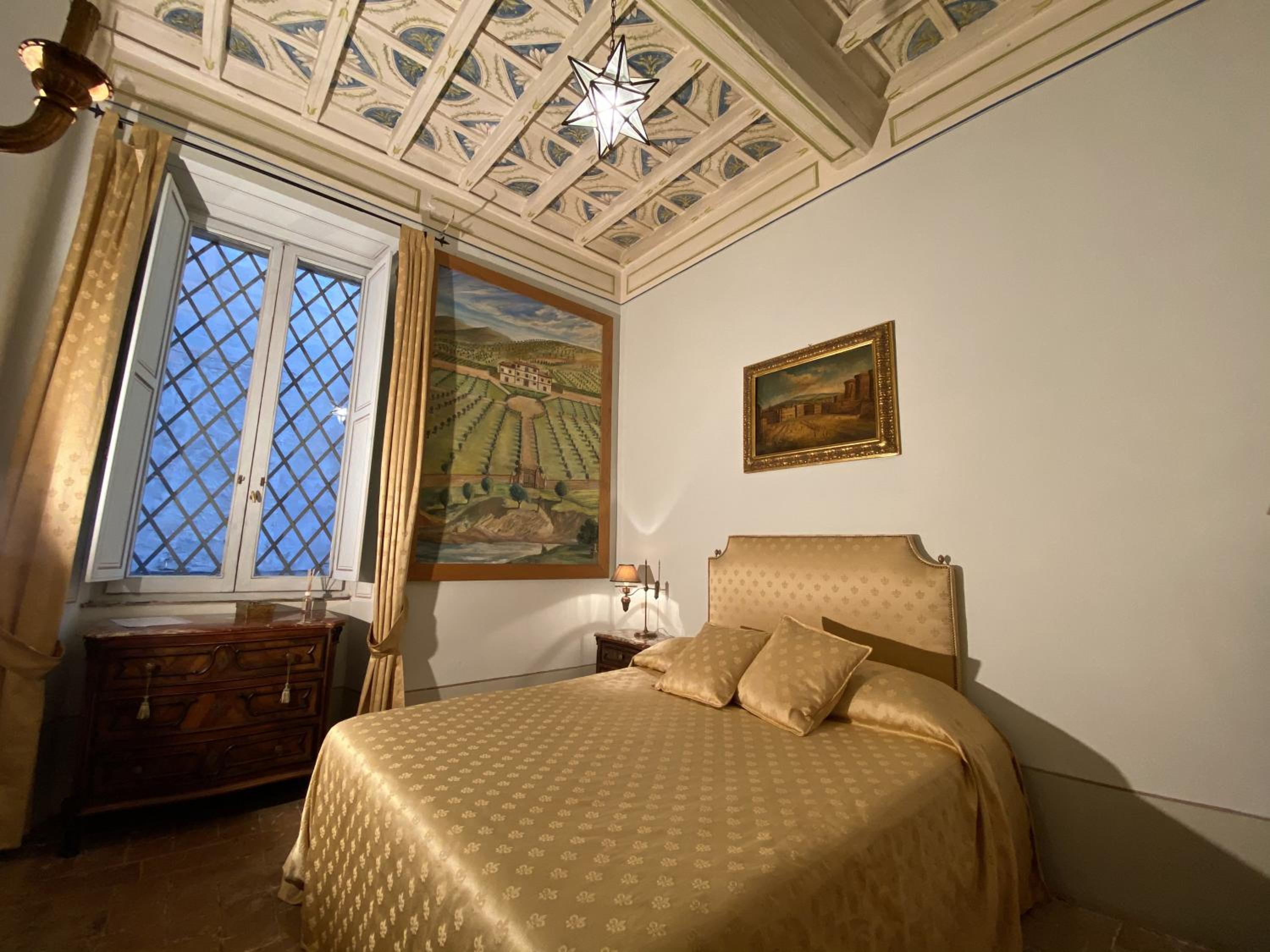 Small Double Room photo 1