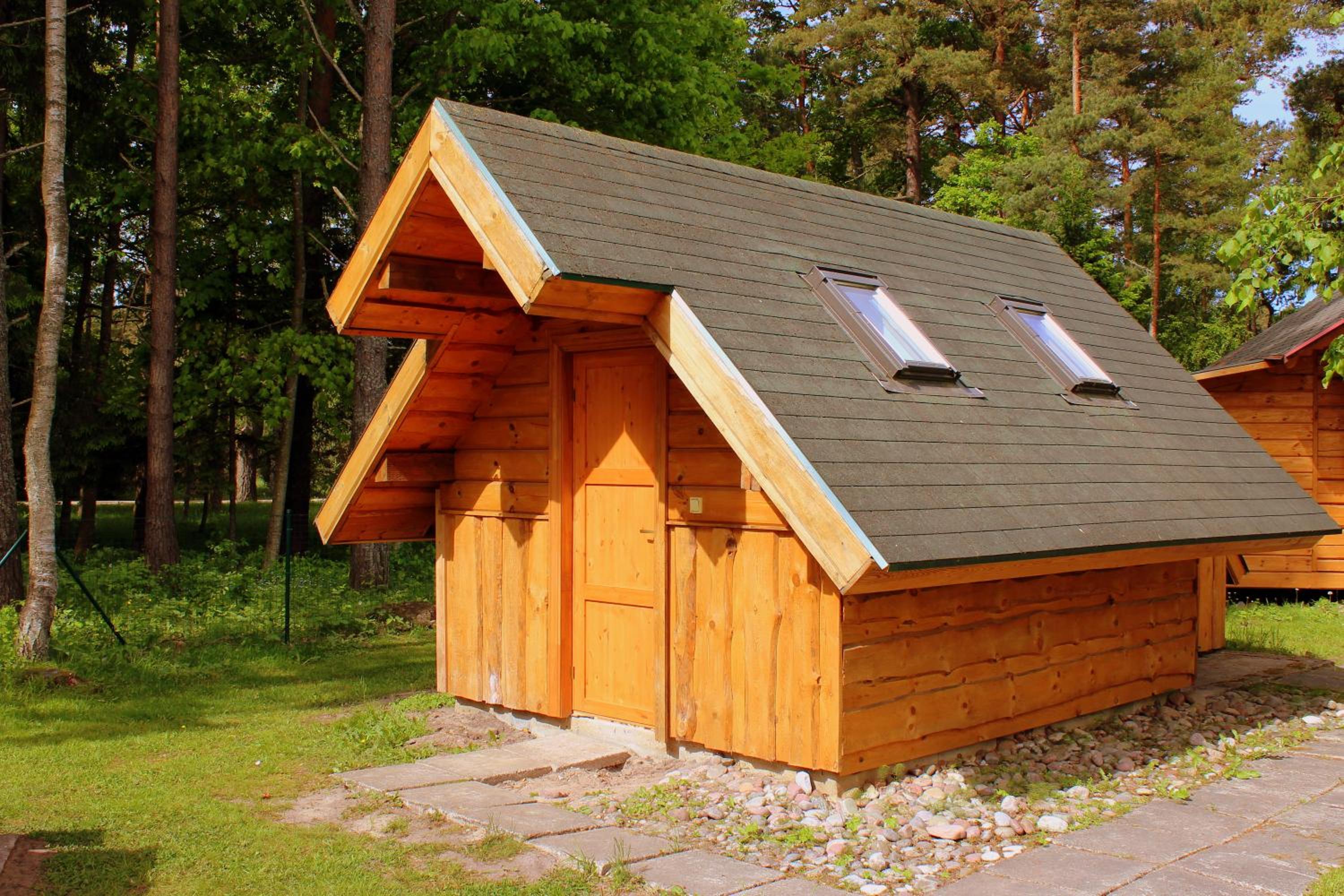 One-Bedroom Bungalow - Photo 2
