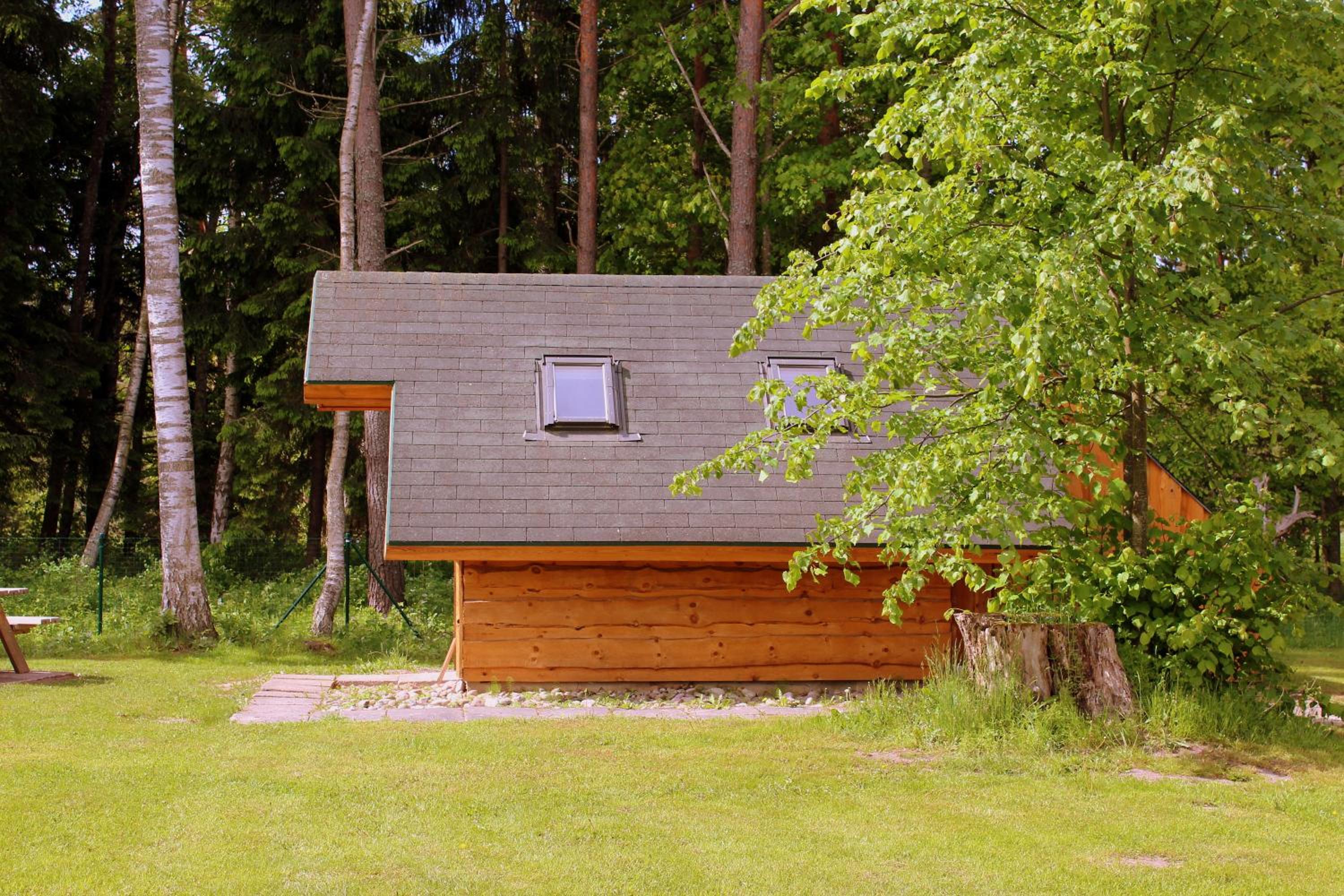 One-Bedroom Bungalow - Photo 3