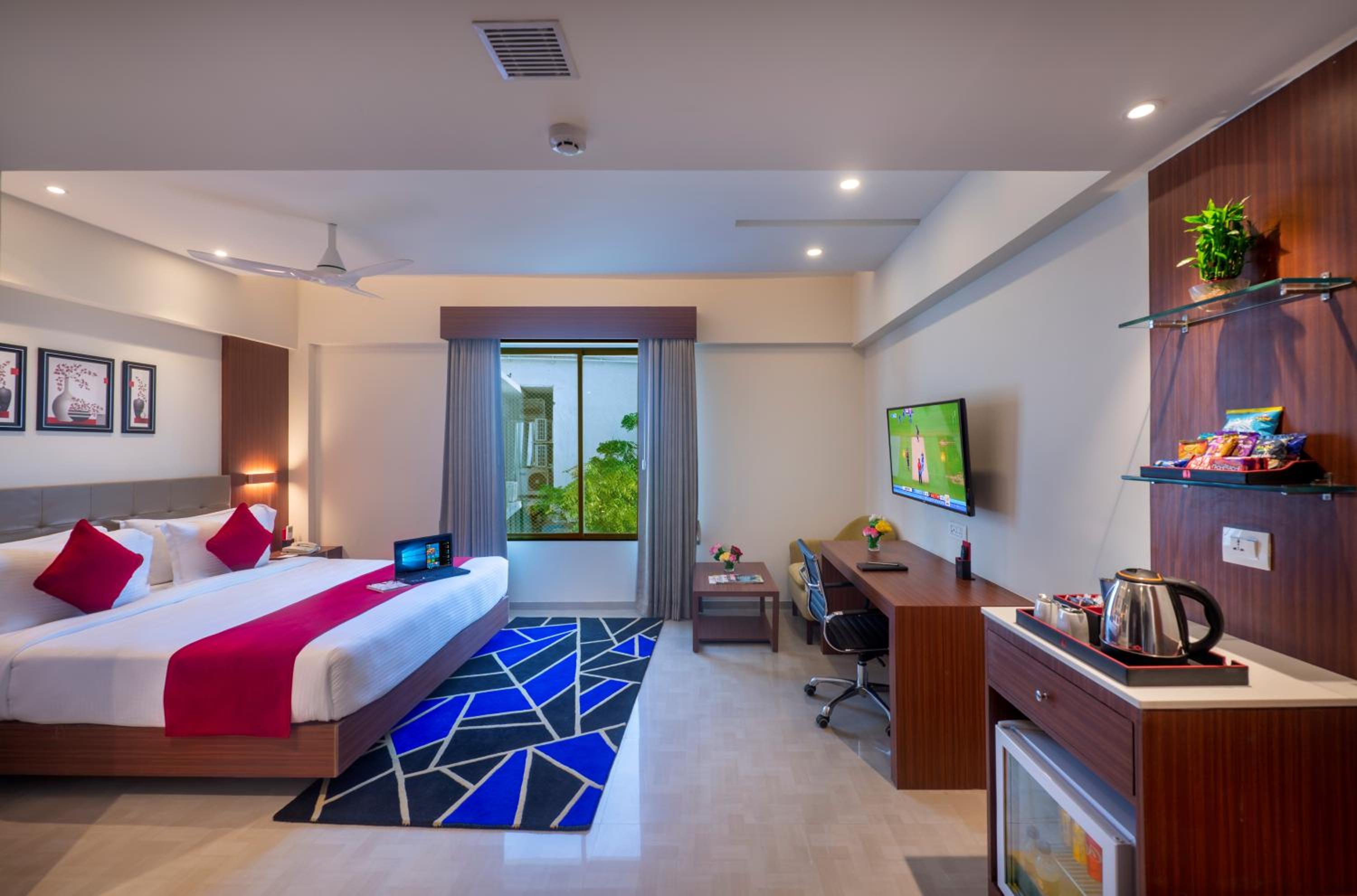 Deluxe Room - Photo 3