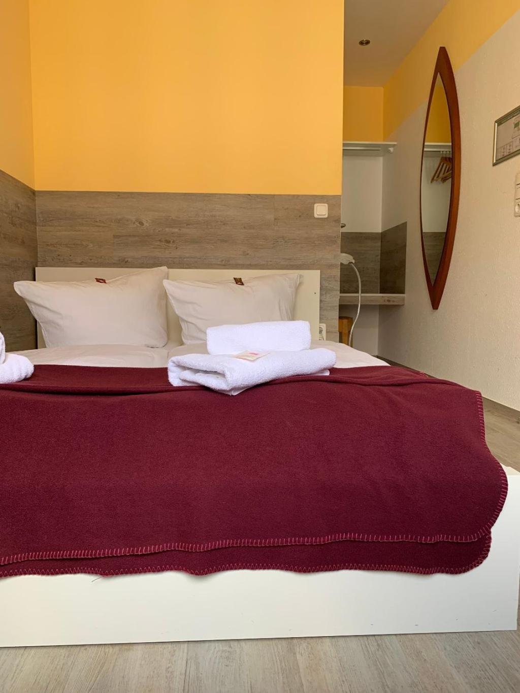 Small Double Room photo 2