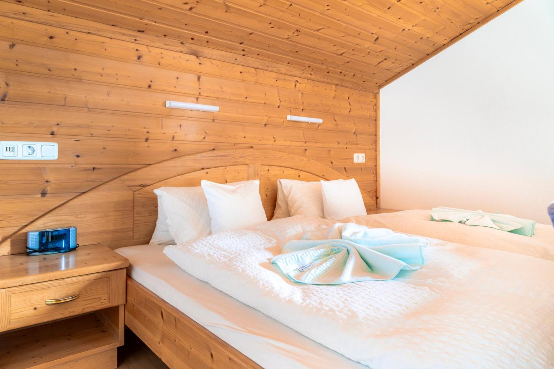 One-Bedroom Apartment with Balcony