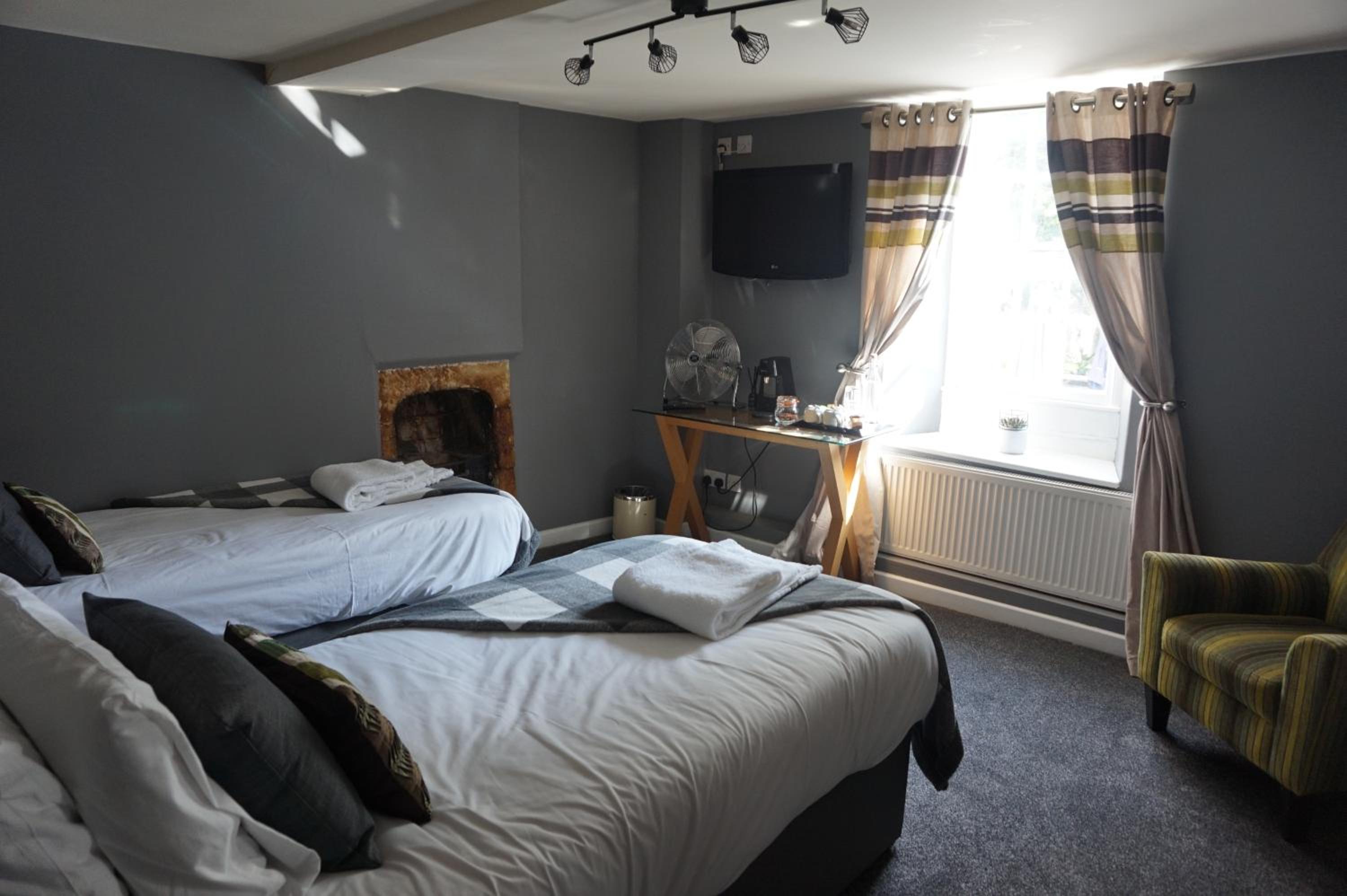 Standard Twin Room