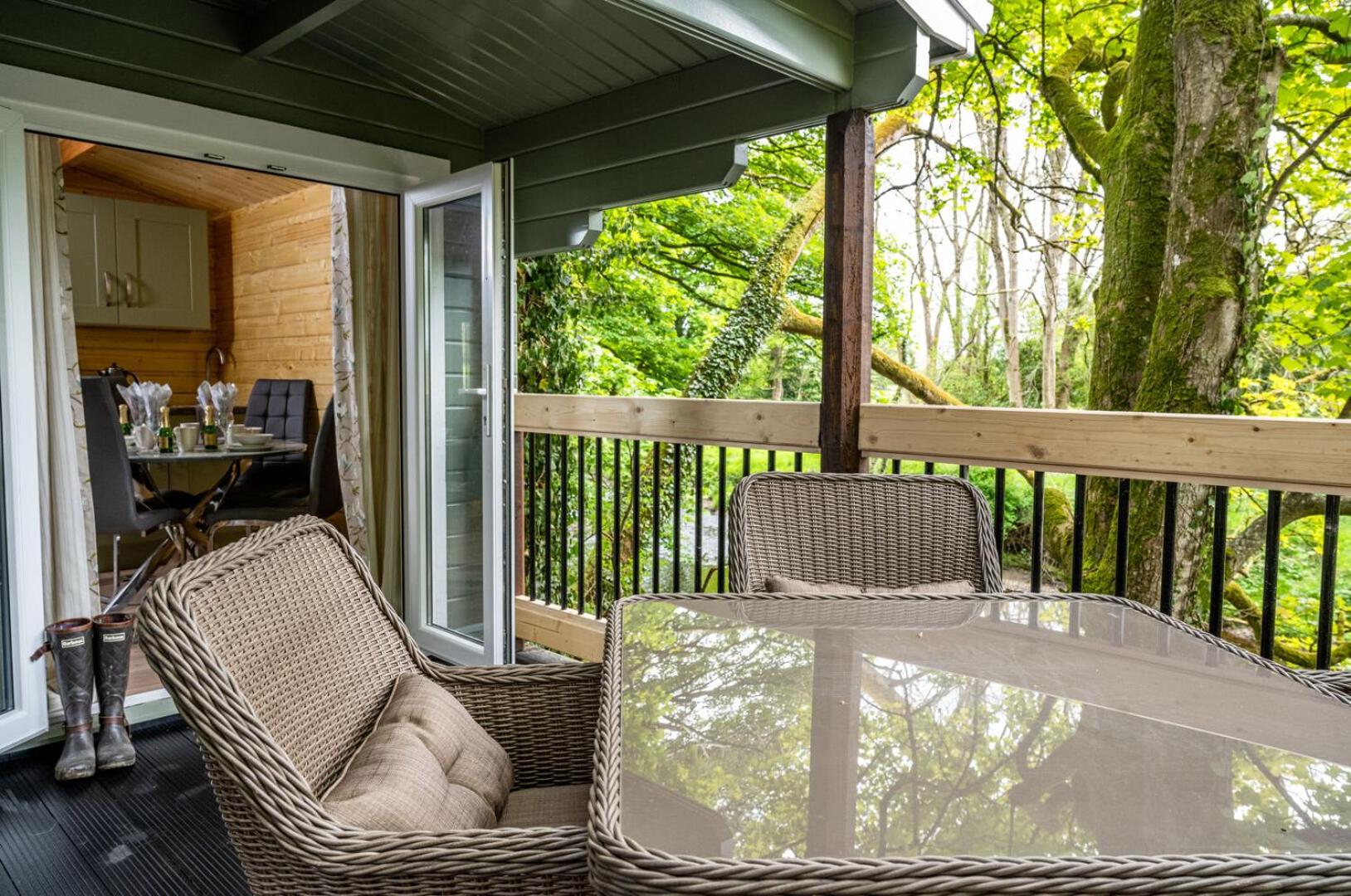 One-Bedroom Chalet - Photo 5