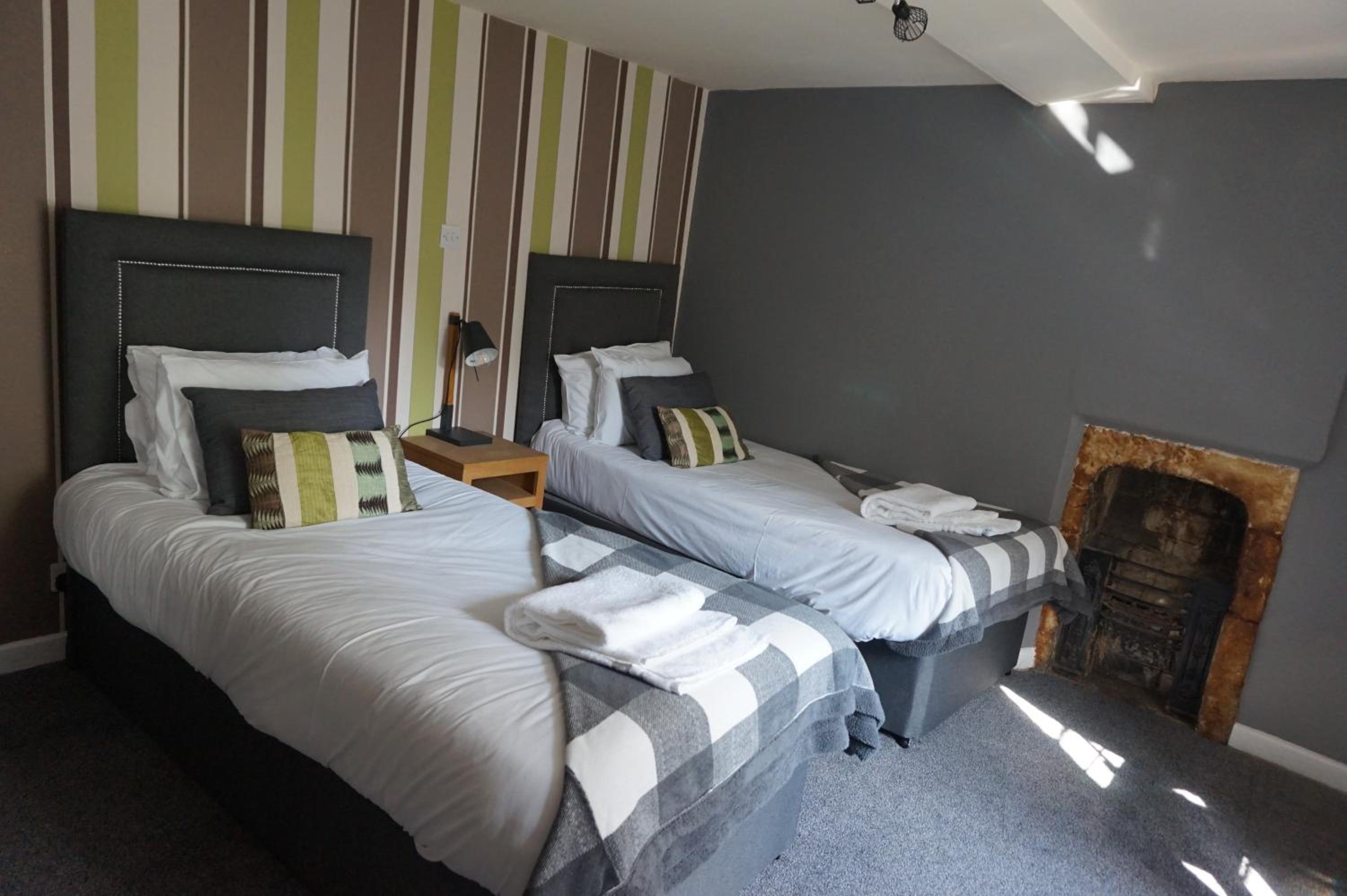 Standard Twin Room photo 2