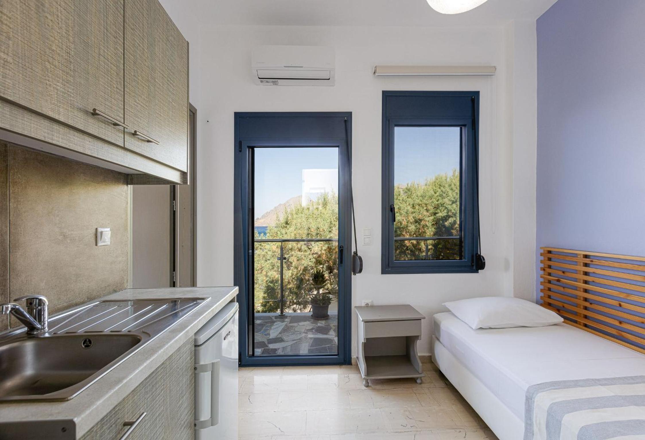 Studio with Sea View photo 3