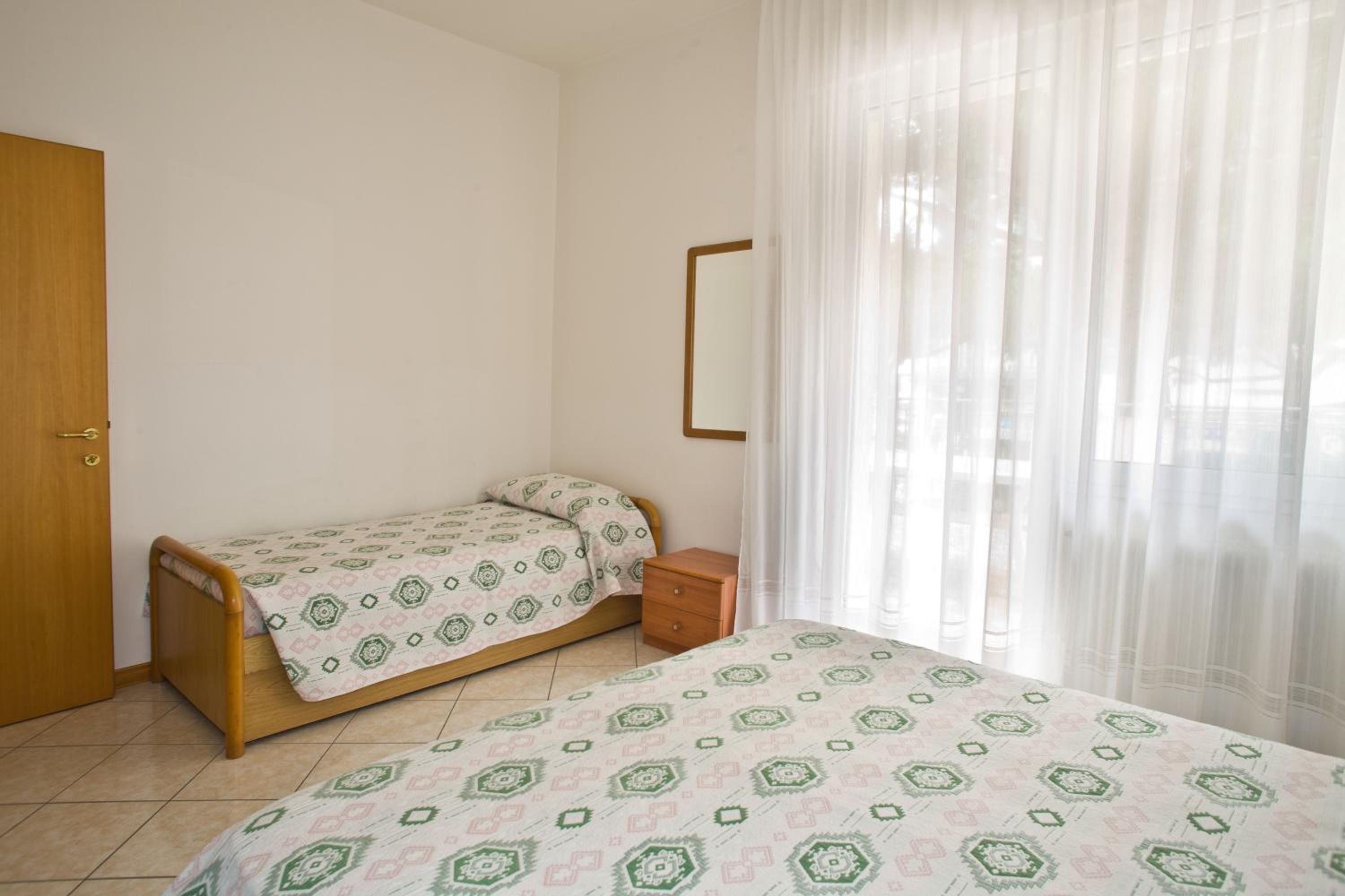 One-Bedroom Apartment - Blue photo 2