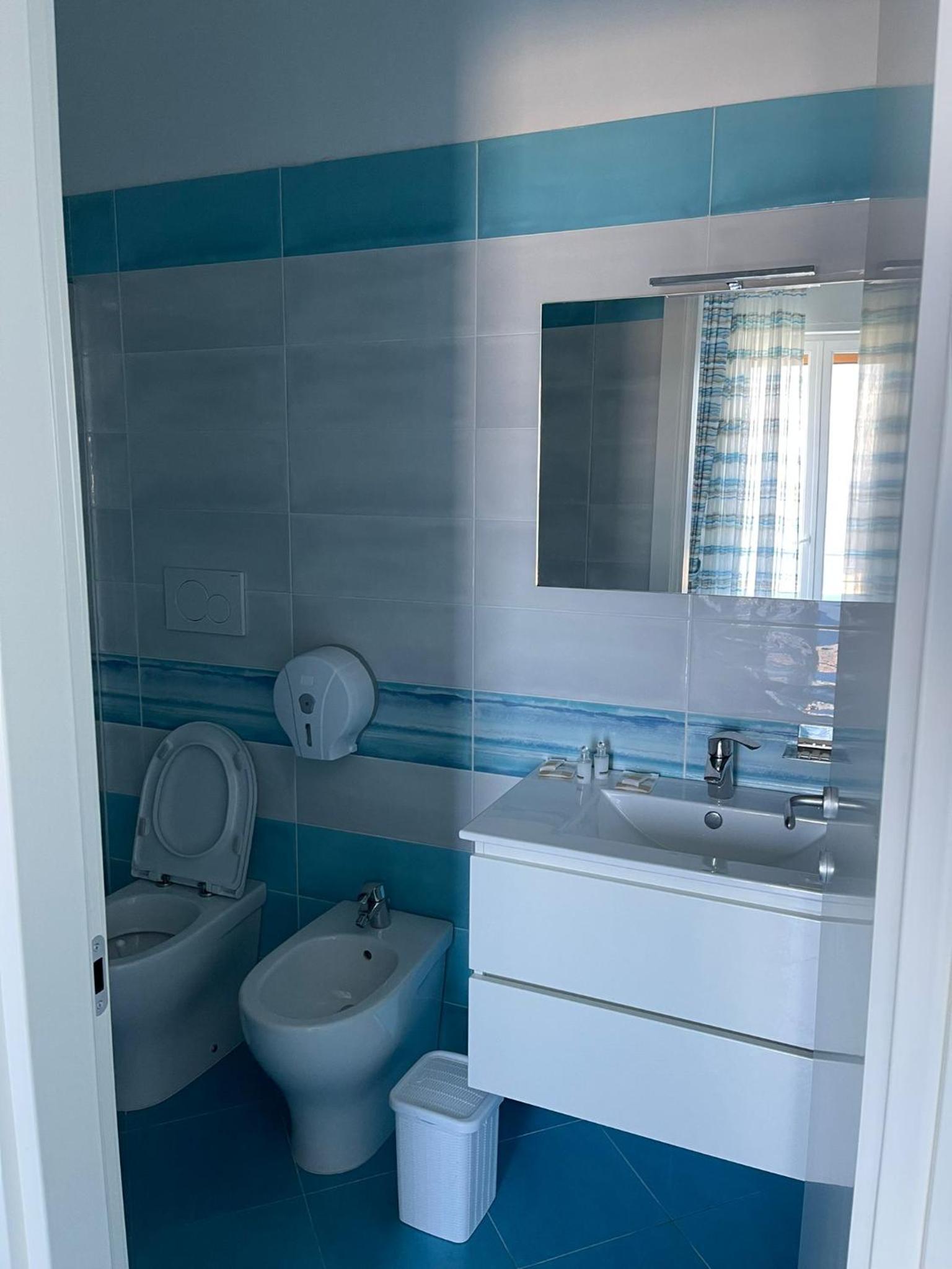Superior Double or Twin Room with Sea View - Photo 7