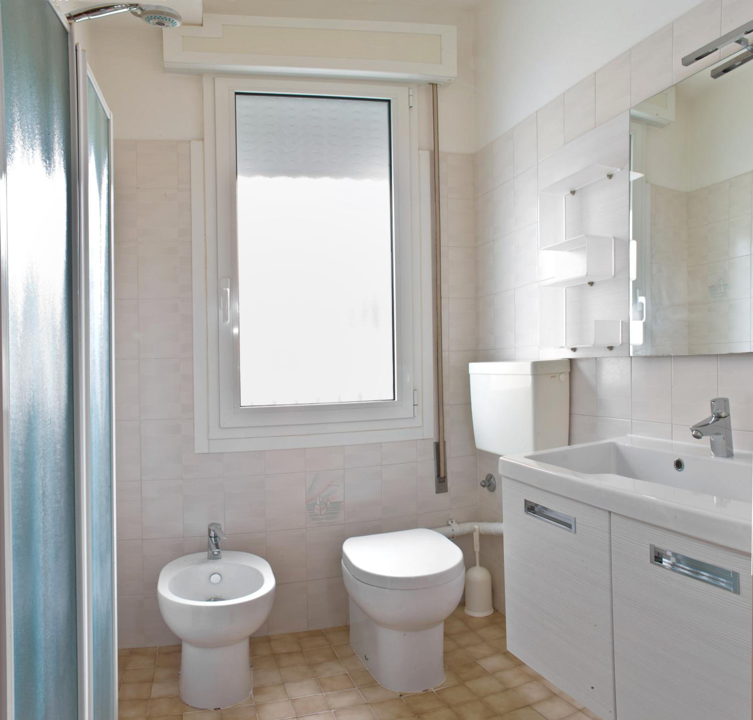 One Bedroom Apartment - Turquoise photo 2