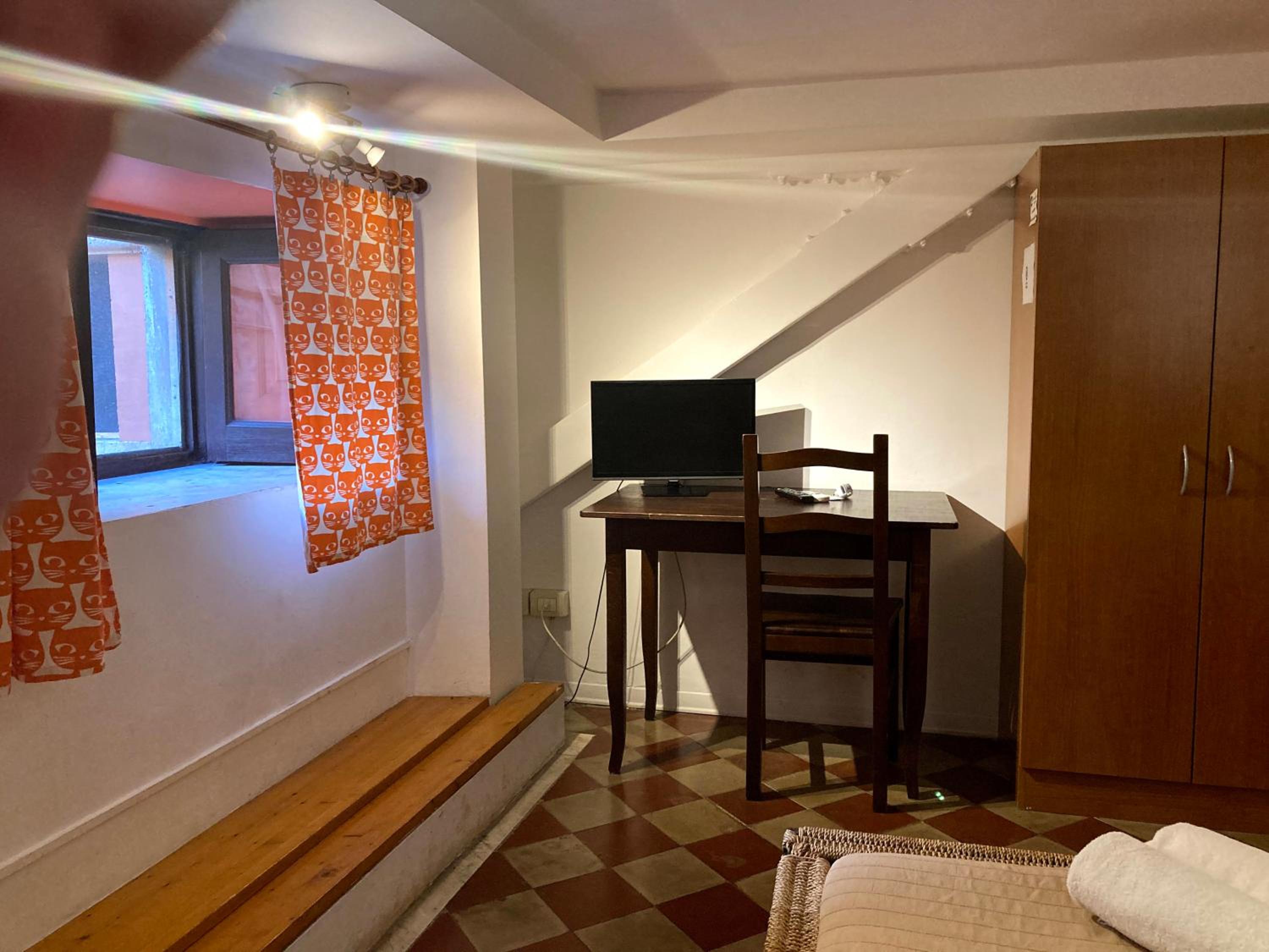 Economy Double or Twin Room - without Balcony photo 1
