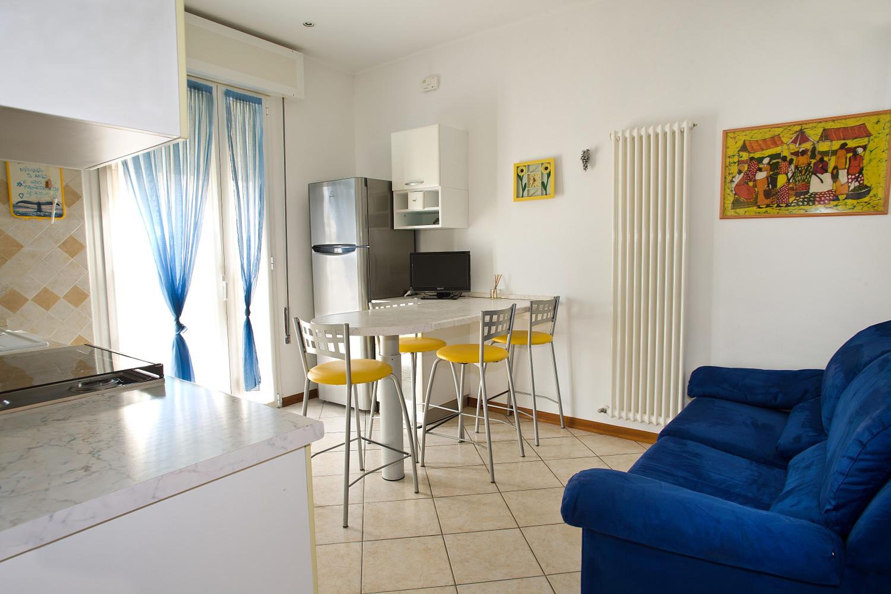 One-Bedroom Apartment - Yellow - Photo 6