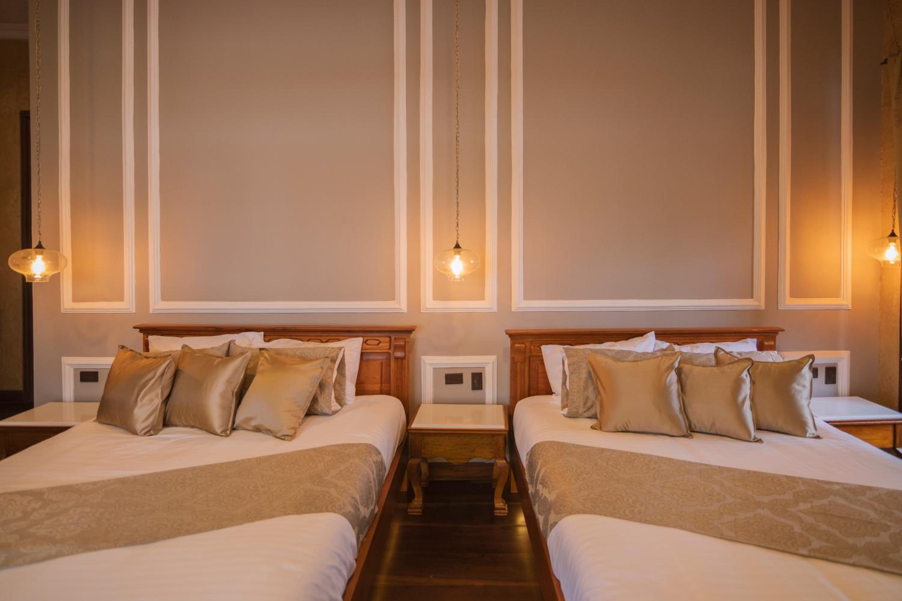 Deluxe Quadruple Room