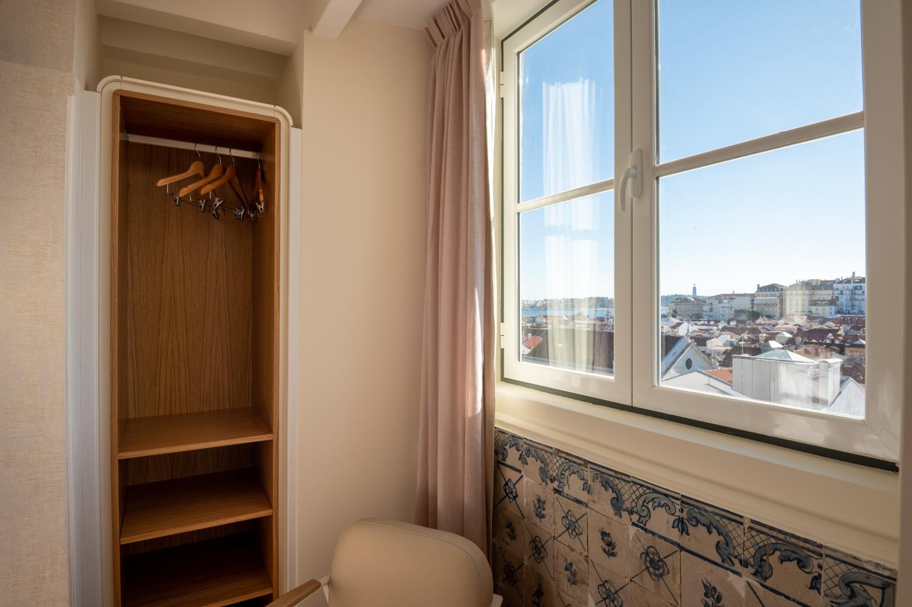 Superior Double Room - Photo 10