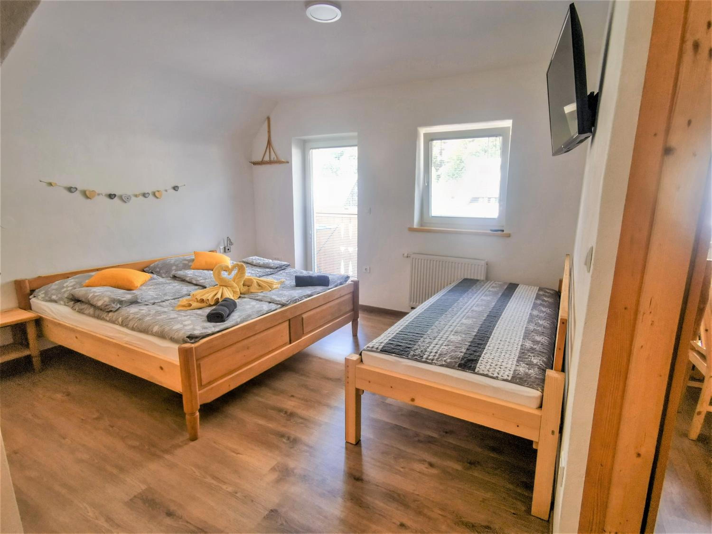 Apartment with Balcony photo 3