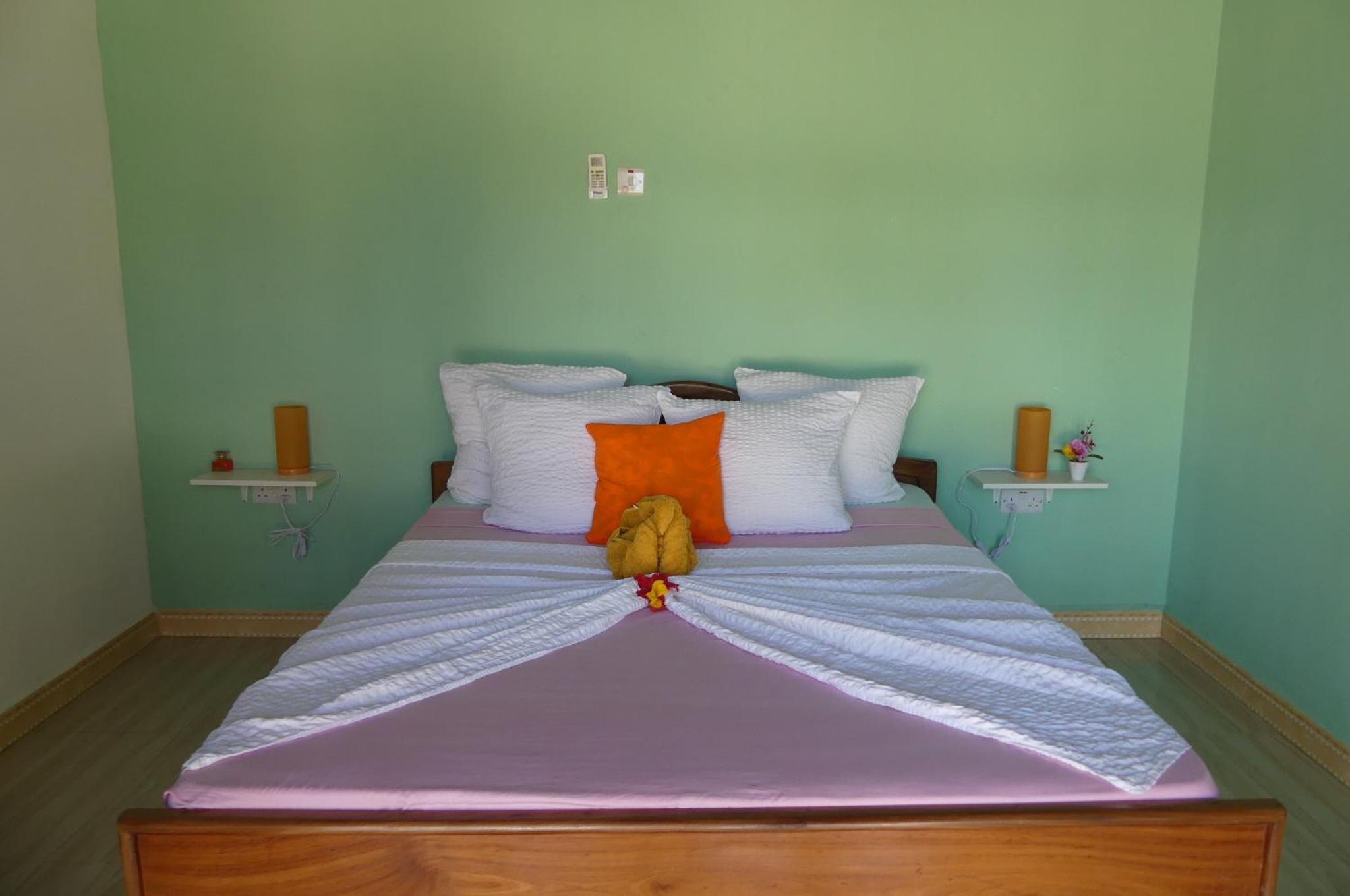 Double Room With Private Bathroom photo 3