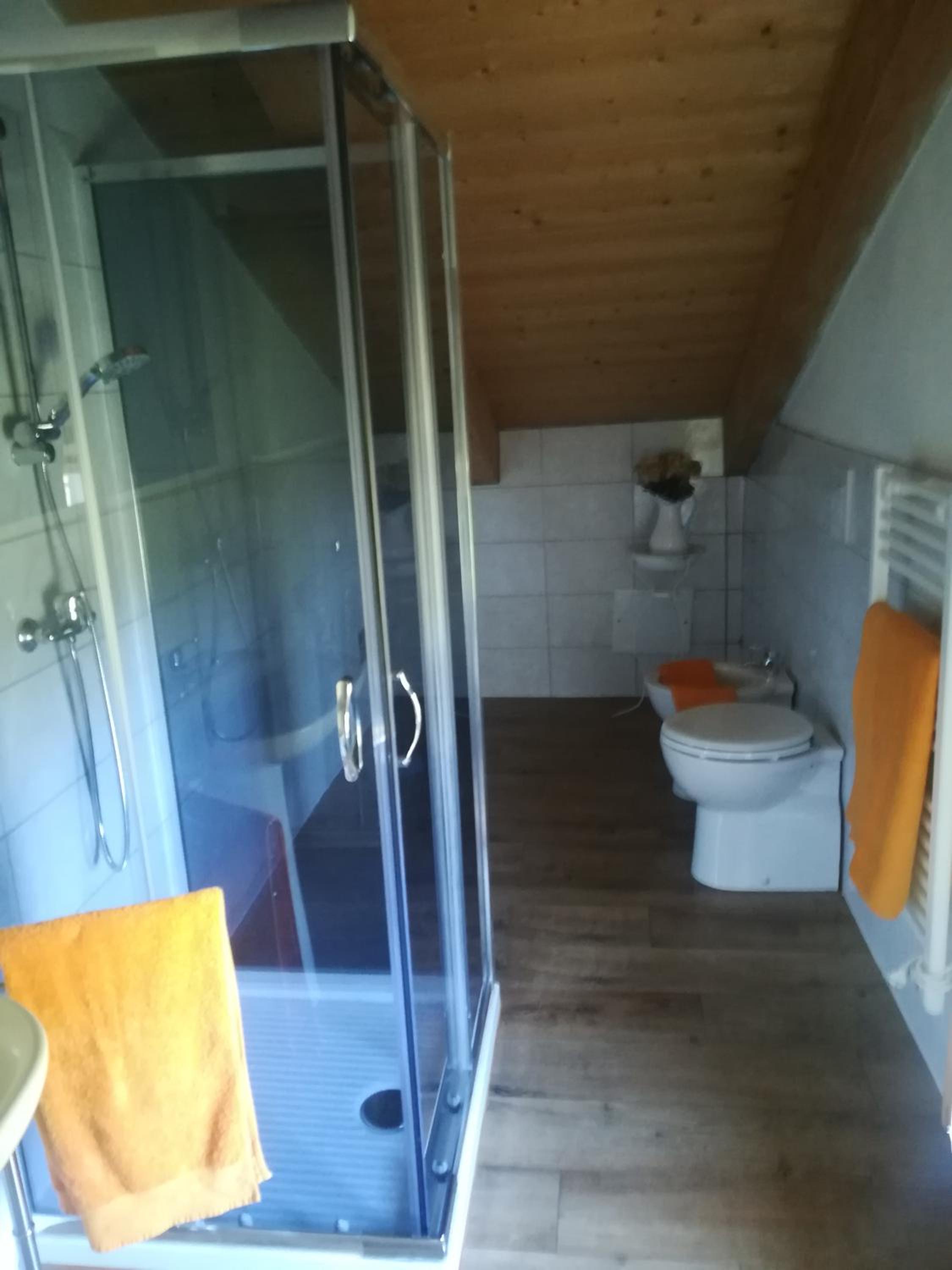 Double or Twin Room - Photo 5