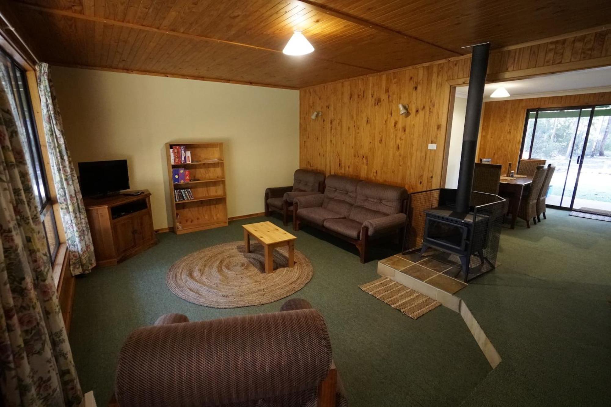 Three-Bedroom House photo 1