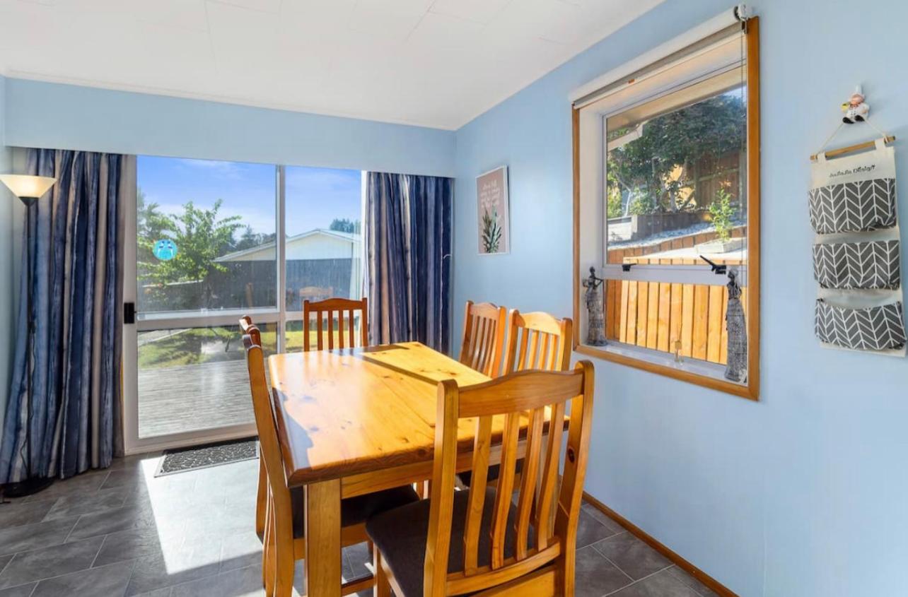 Five-Bedroom House - Photo 26