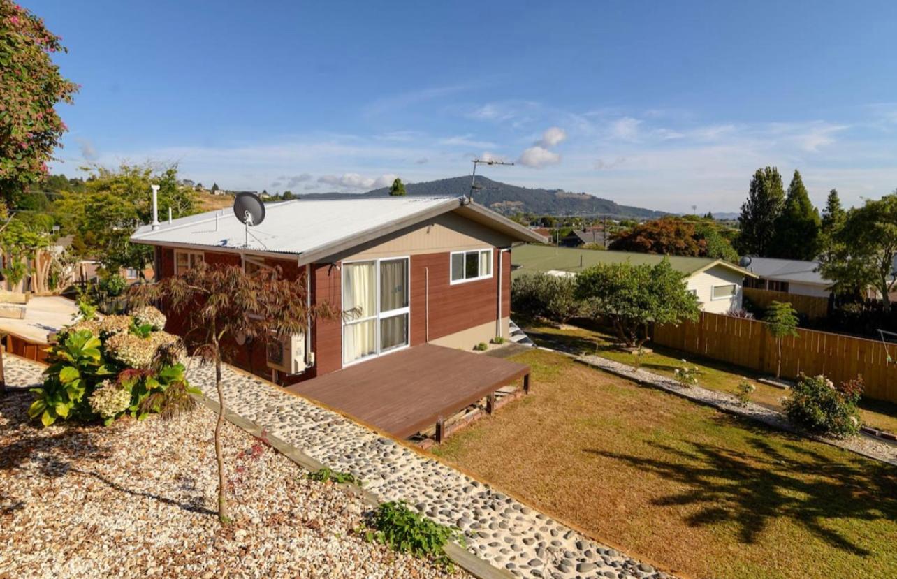 Five-Bedroom House - Photo 13