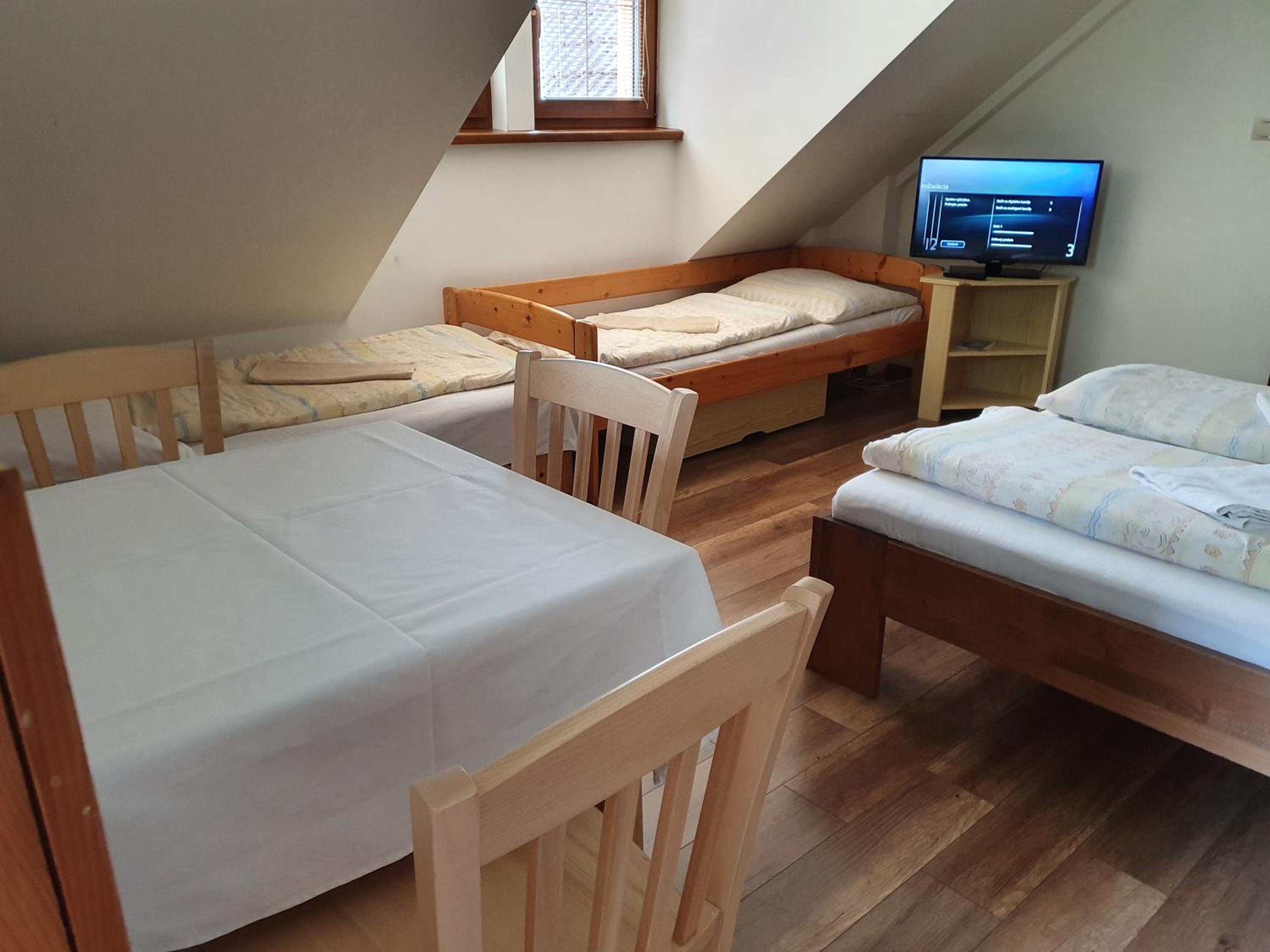 Economy Quadruple Room