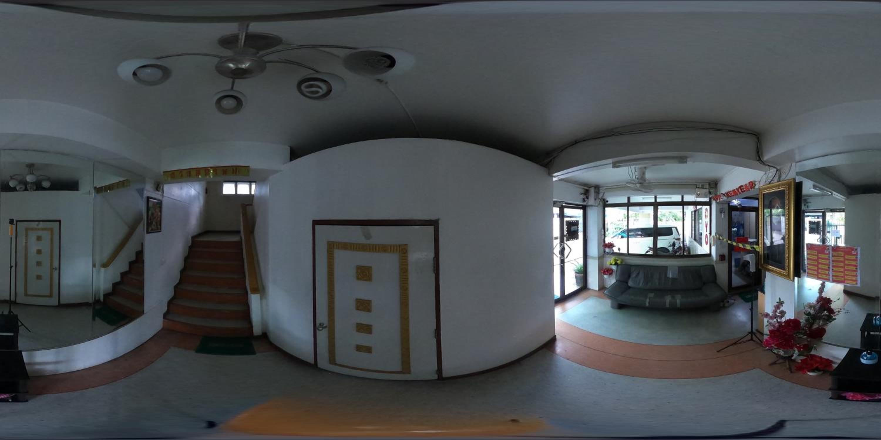 One-Bedroom Apartment photo 2