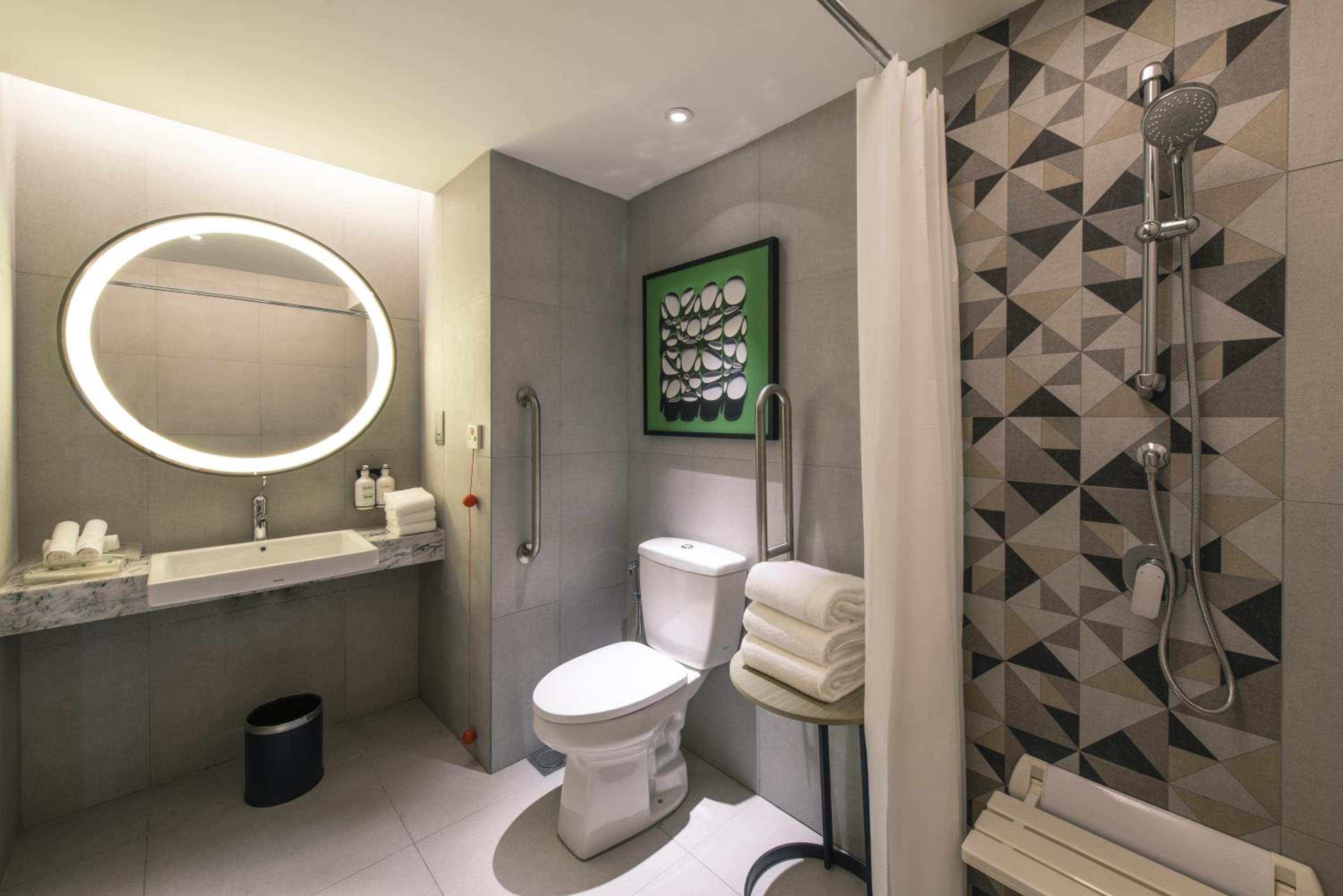 Standard King Room - Accessible