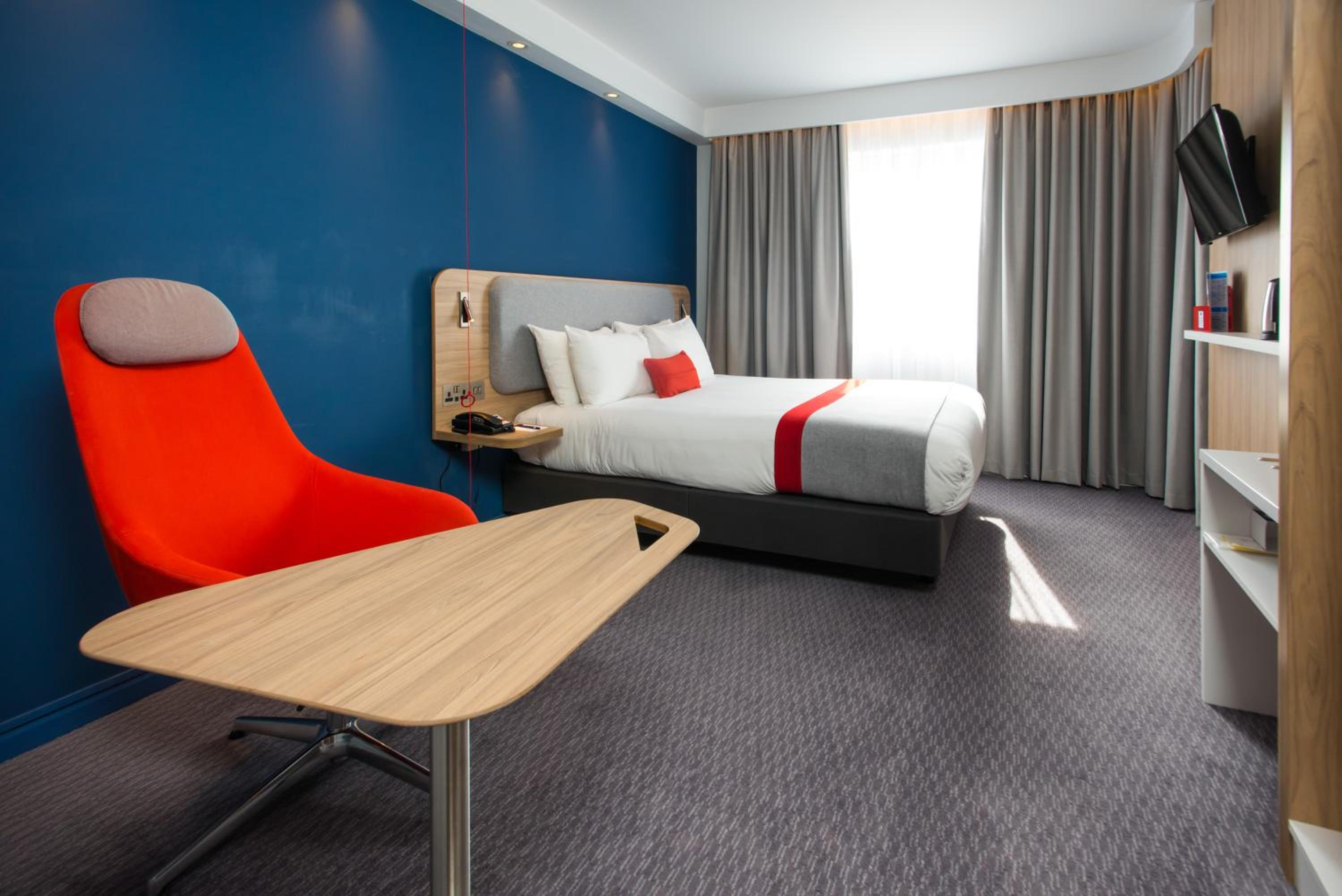 Double Room with Free Hot Breakfast - Accessible - Photo 2