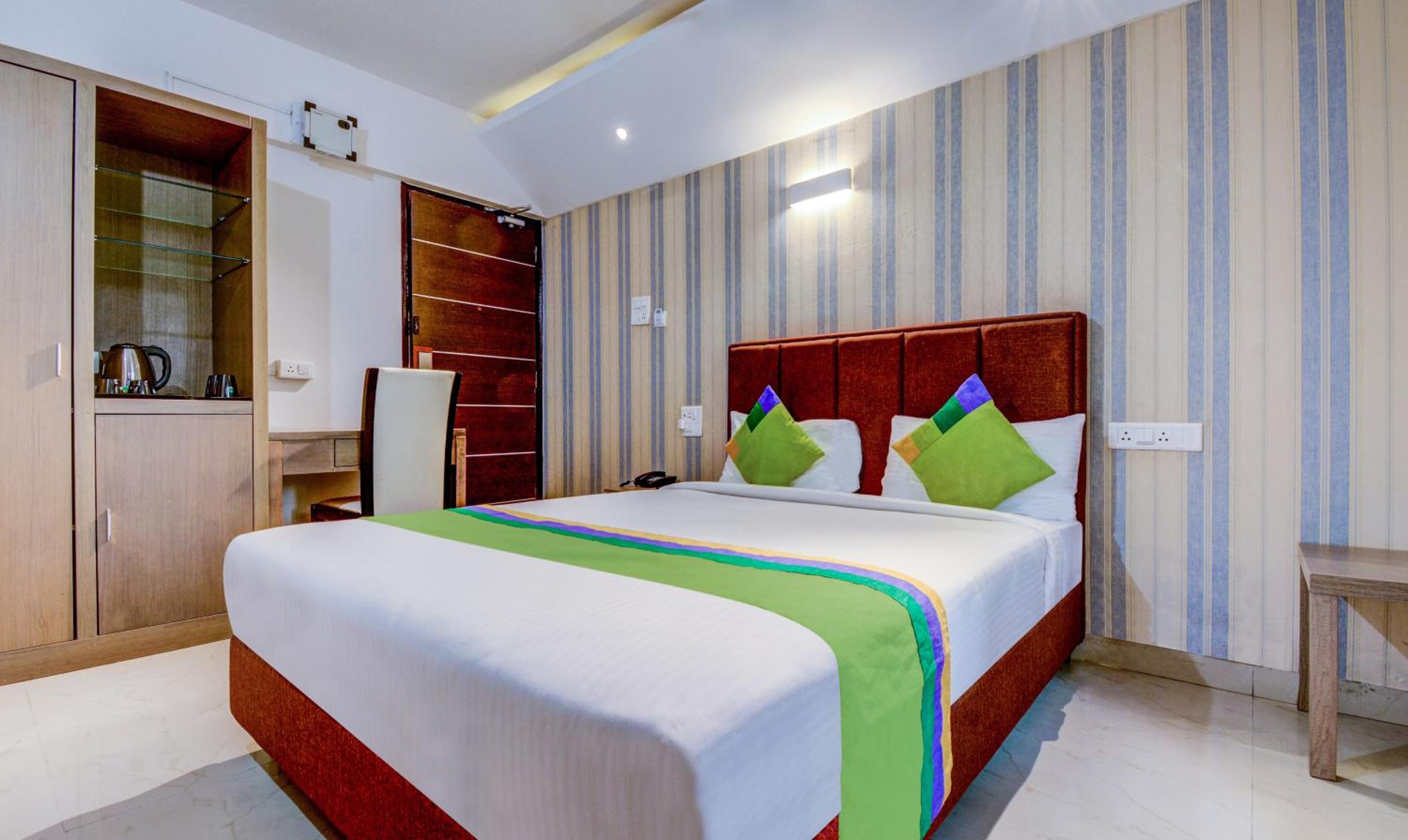 Deluxe Double Room - Photo 1