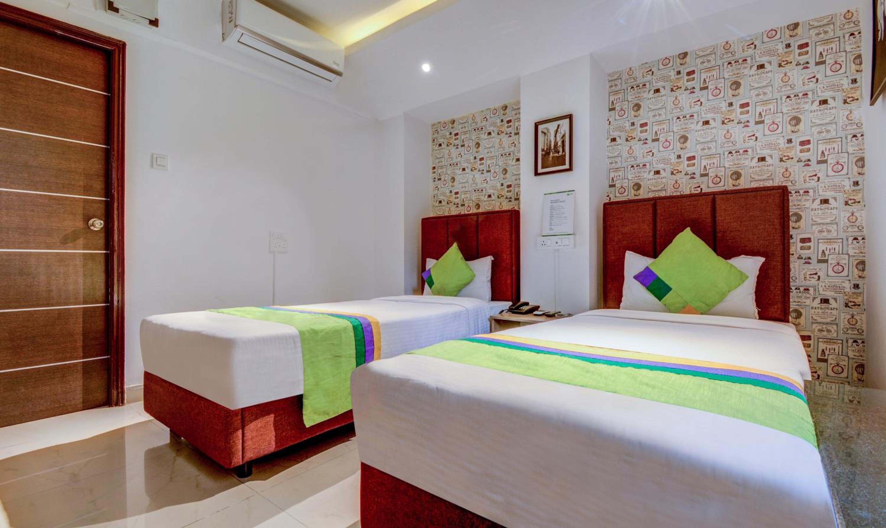 Standard Double Room - Photo 8