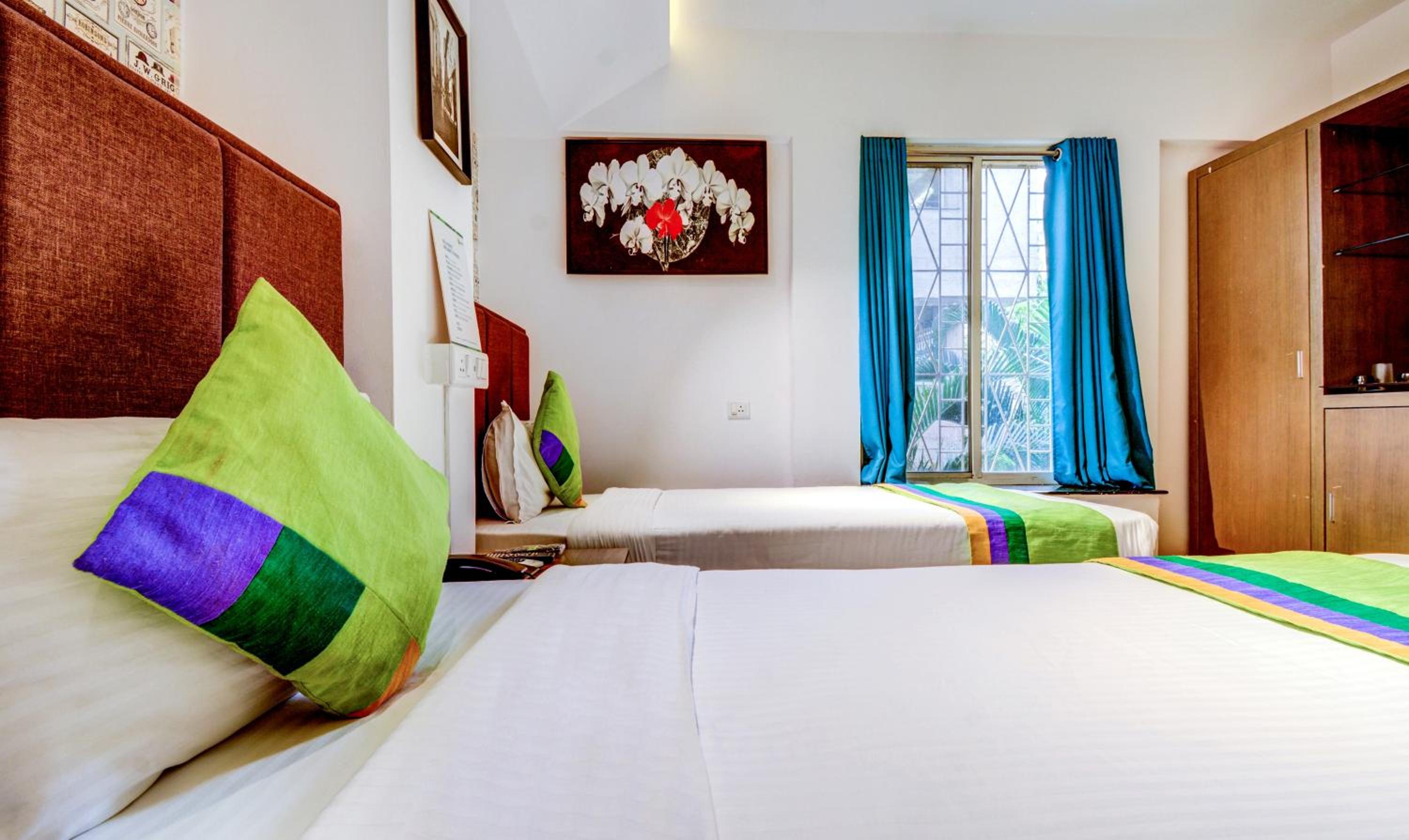 Standard Double Room - Photo 9