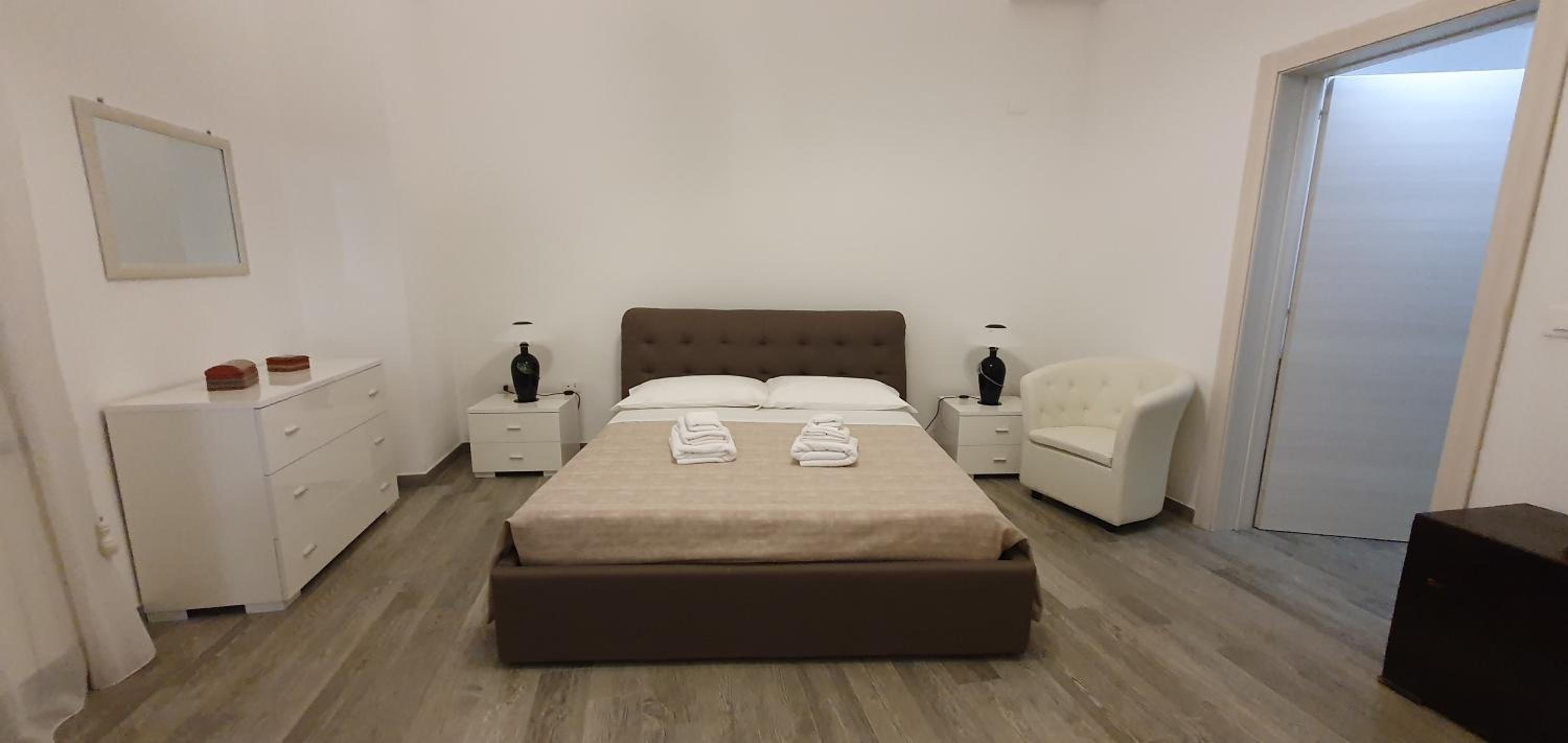 一卧室房屋
