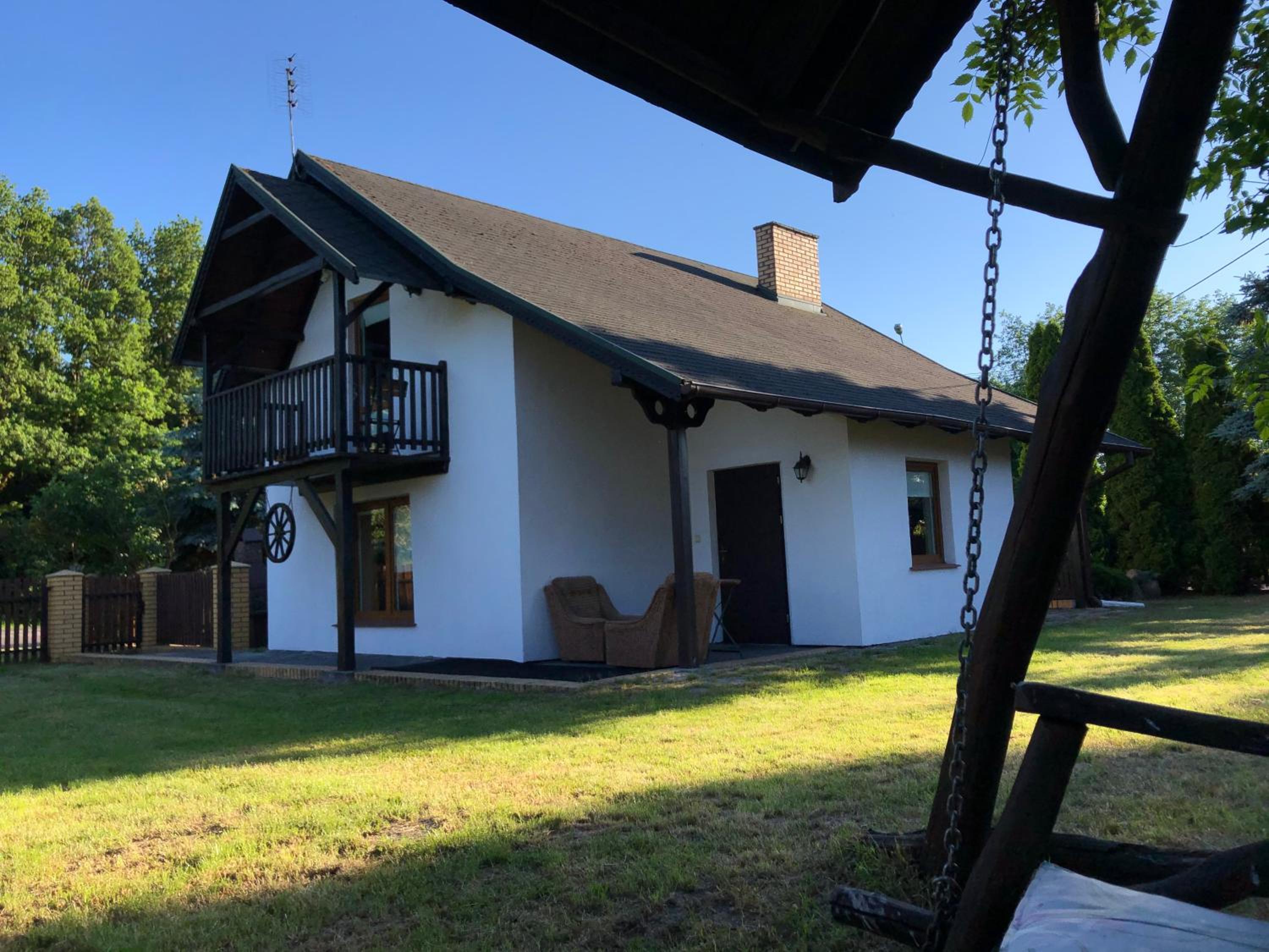 Two-Bedroom House - Photo 24