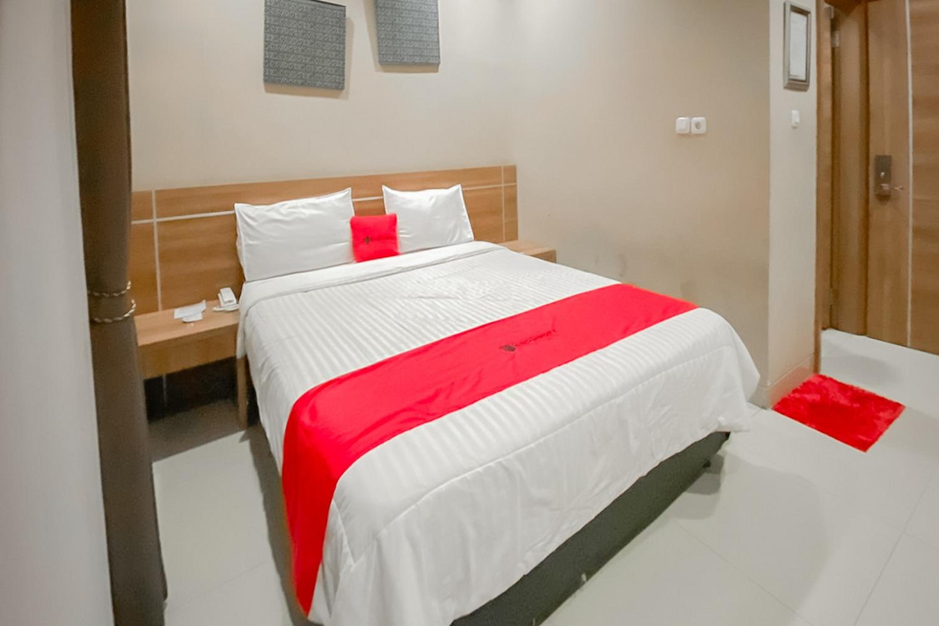 Deluxe Twin Room - Photo 1