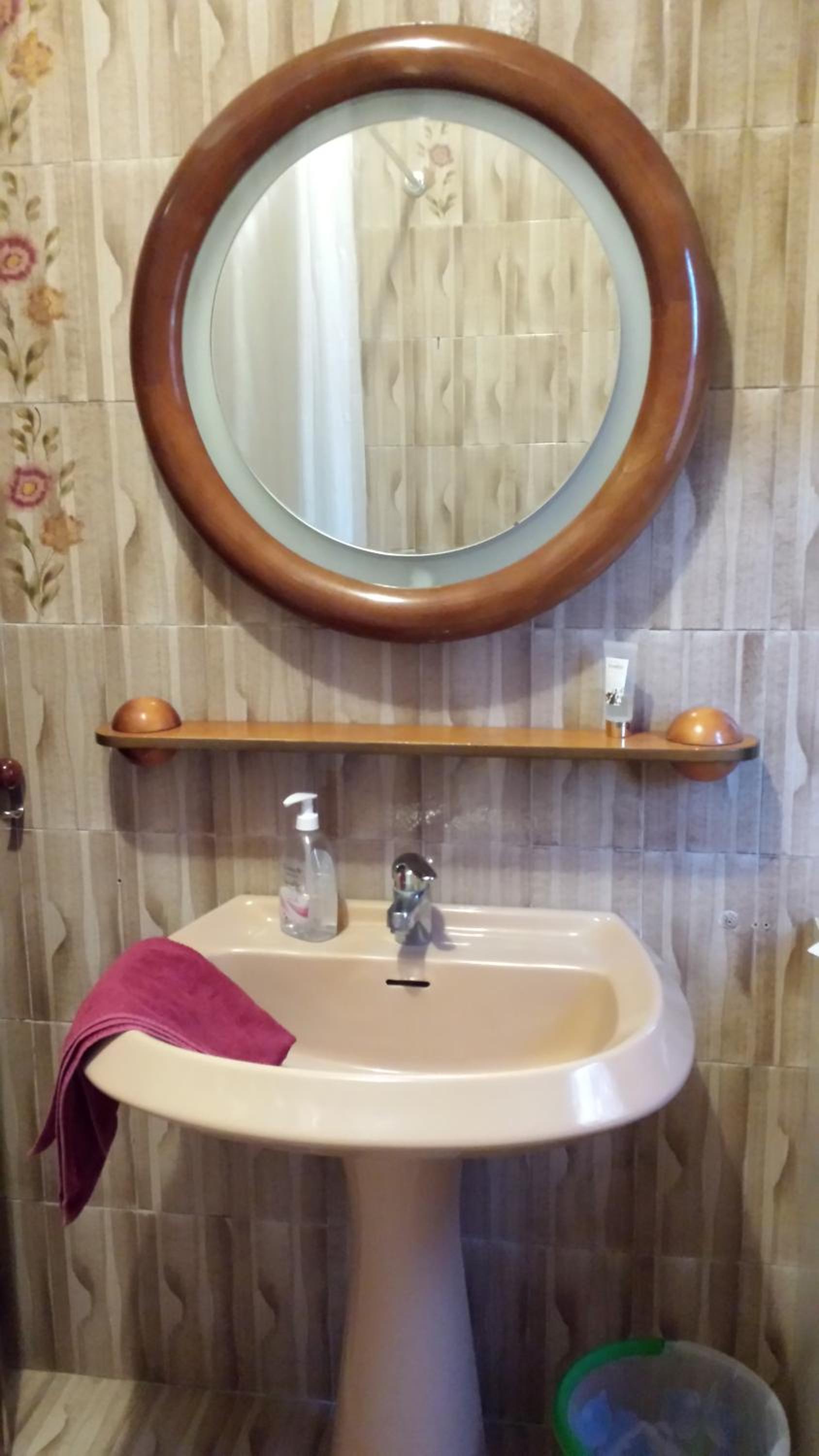 Family Room with Bathroom photo 3