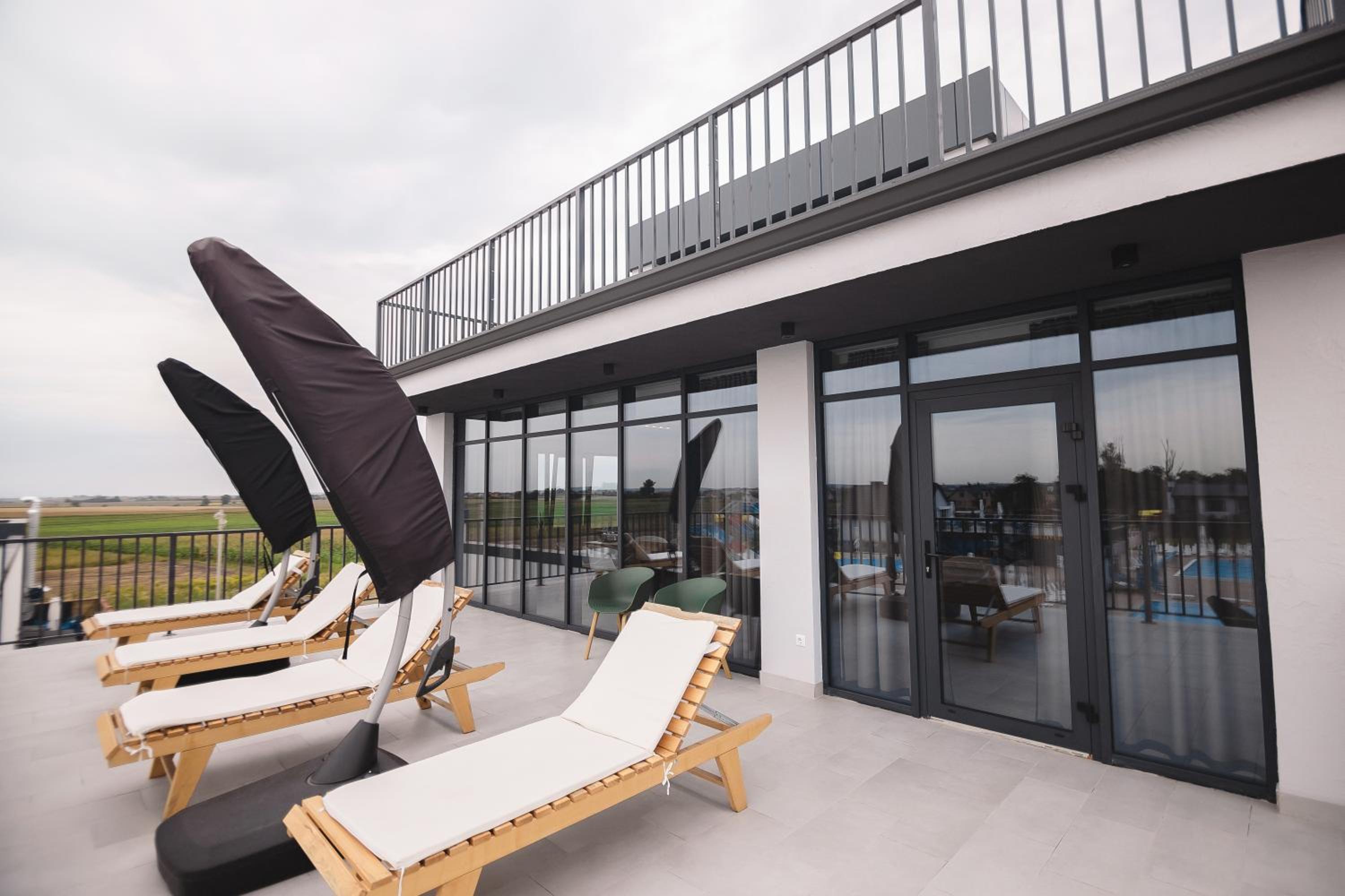Suite with Pool View photo 3