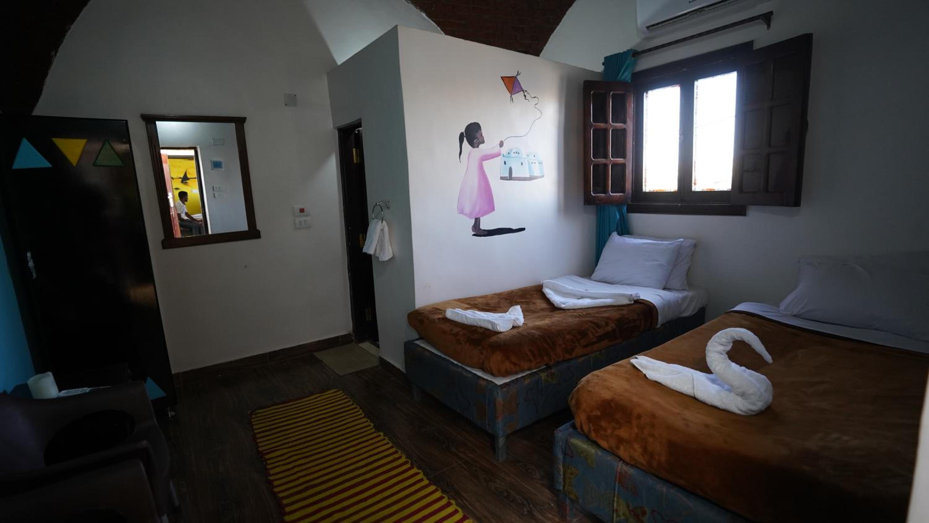 Deluxe Double Room with Side Sea View - Photo 6