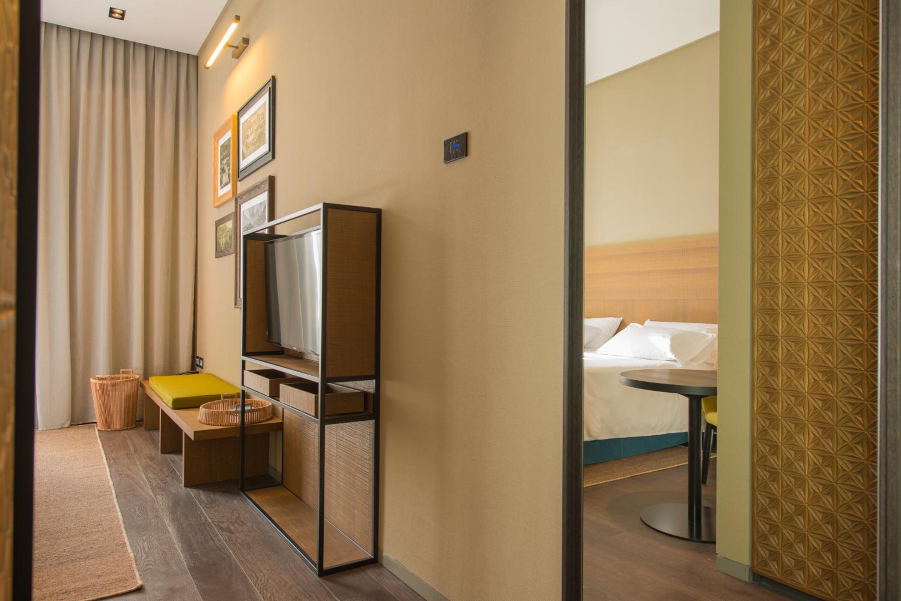 Deluxe Double or Twin Room - Photo 1