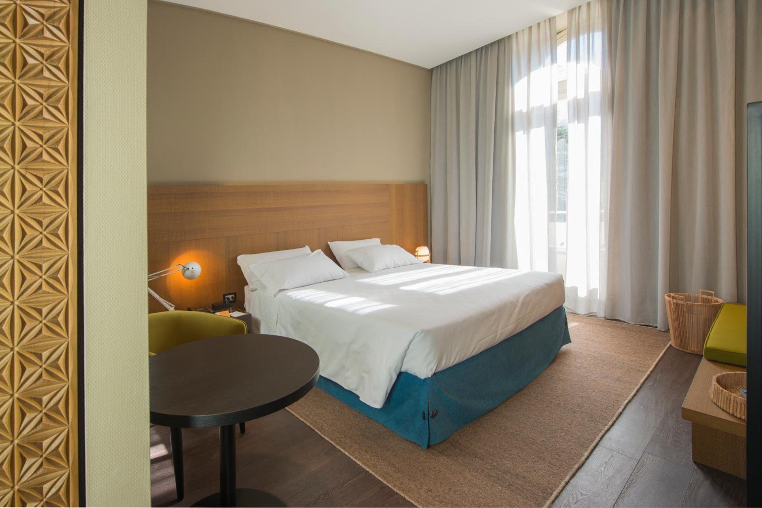 Deluxe Double or Twin Room - Photo 3
