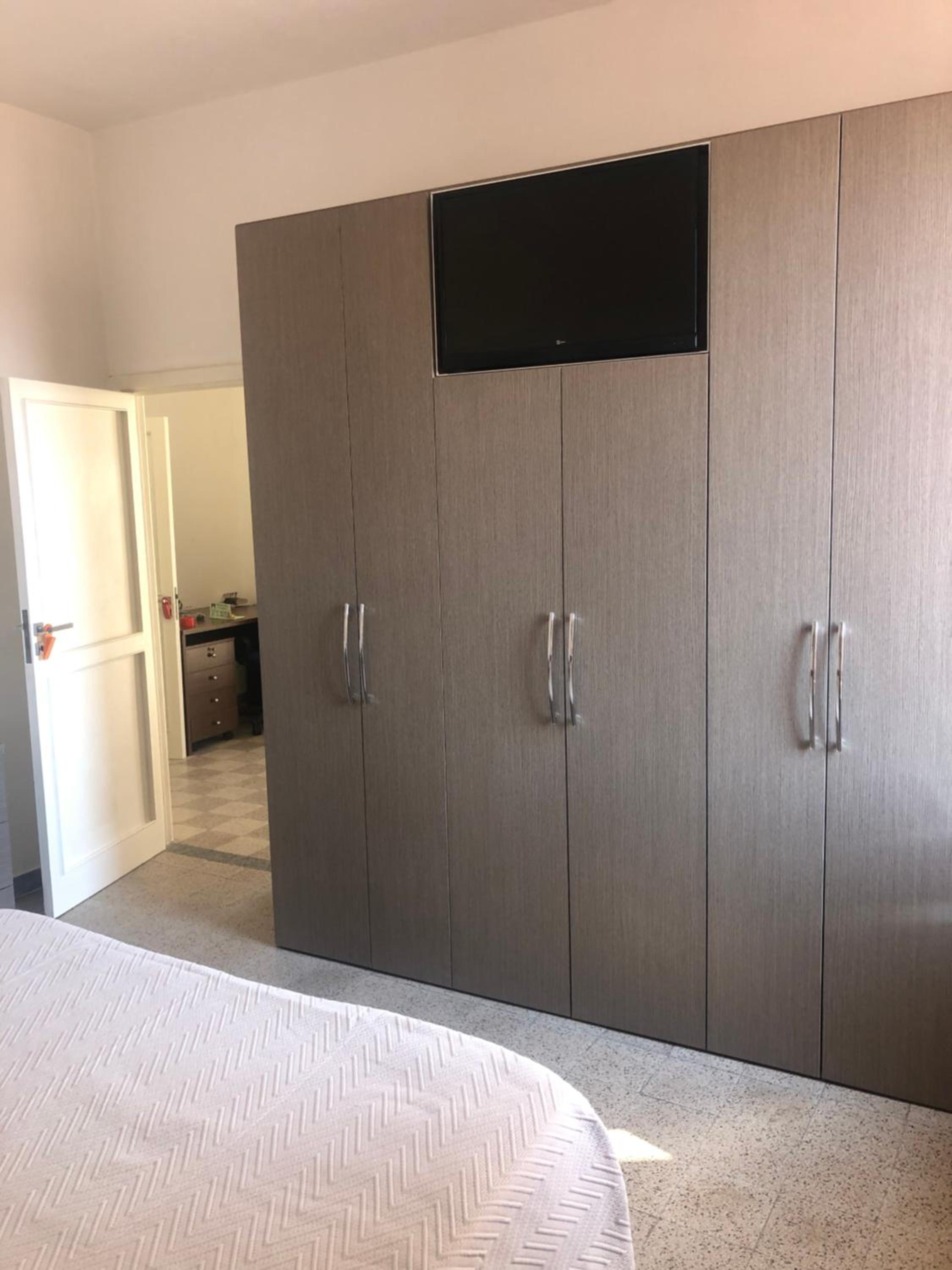 Two-Bedroom House - Photo 3