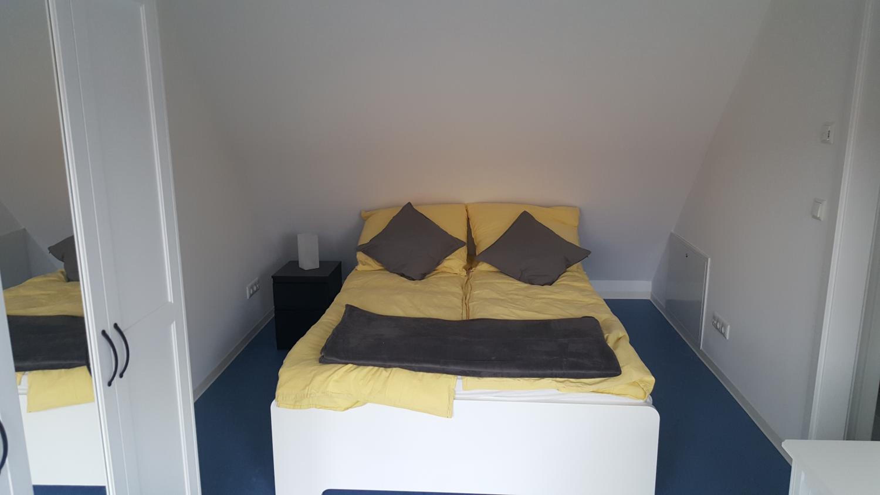 One-Bedroom Apartment photo 2