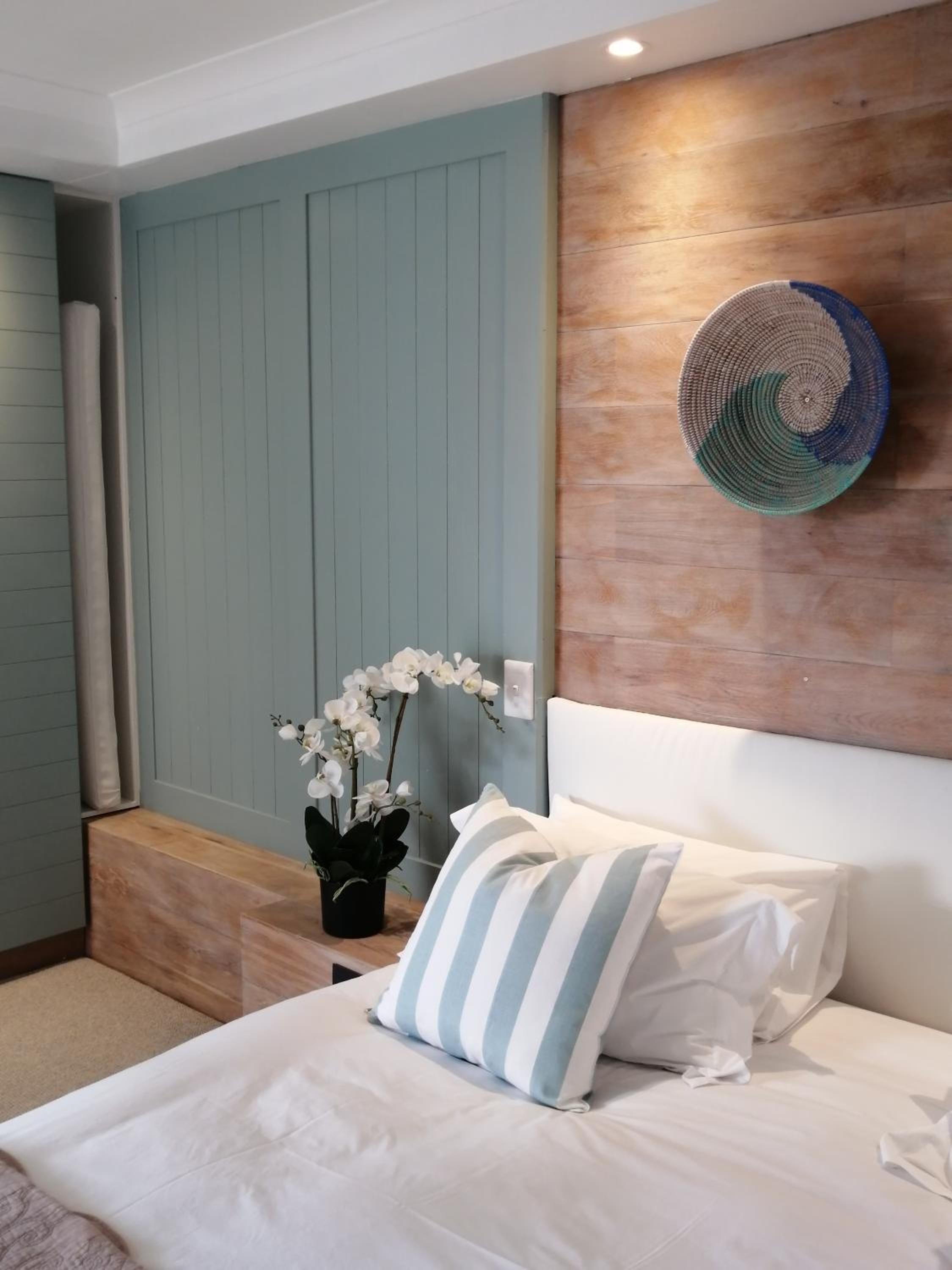 Courtyard Suite