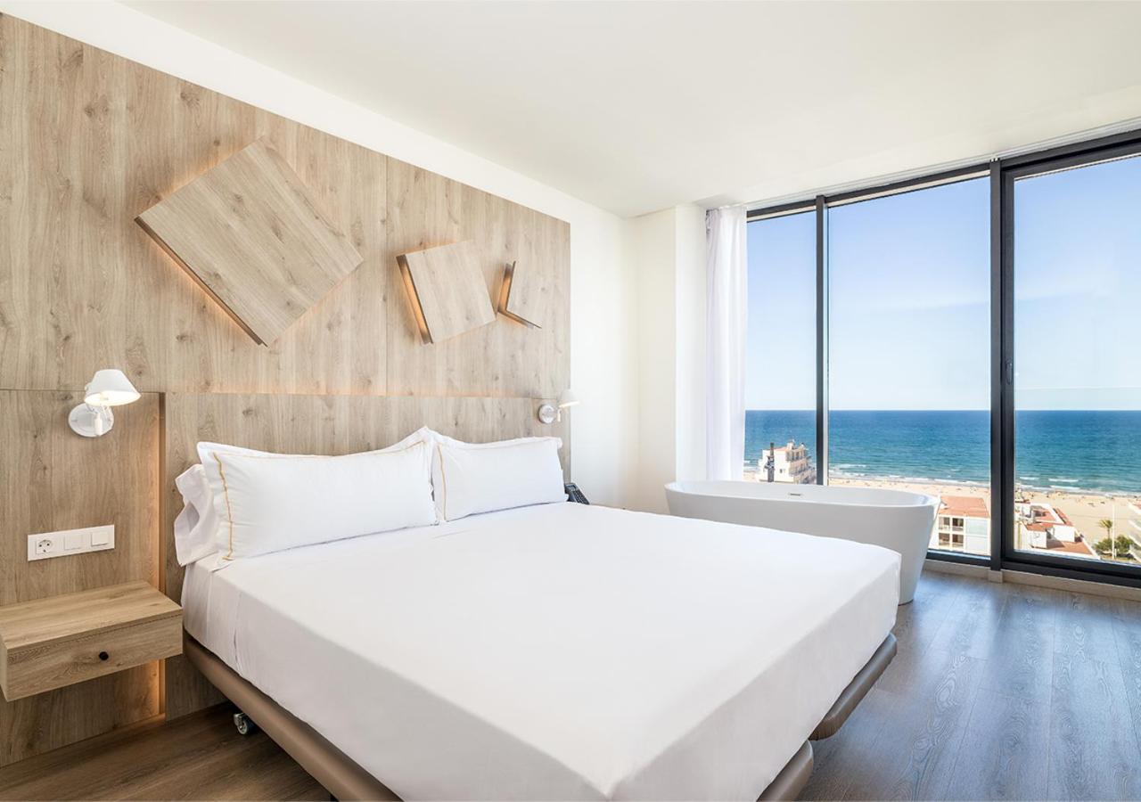 Junior Suite with Sea View - Photo 4