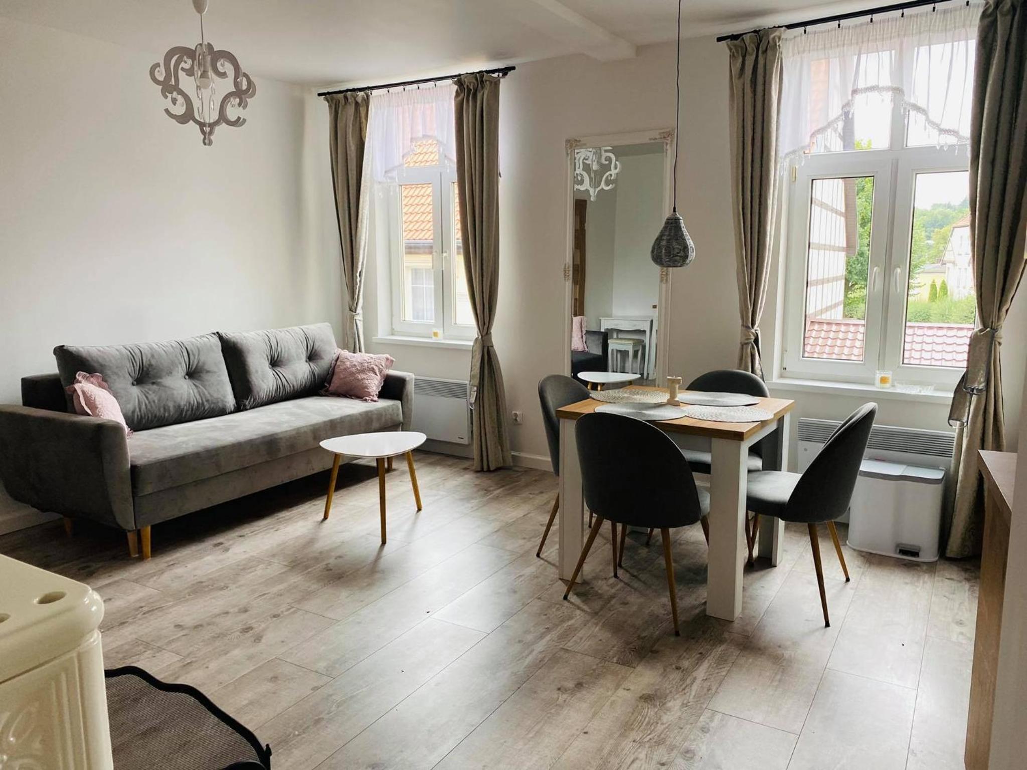 One-Bedroom Apartment - Photo 7