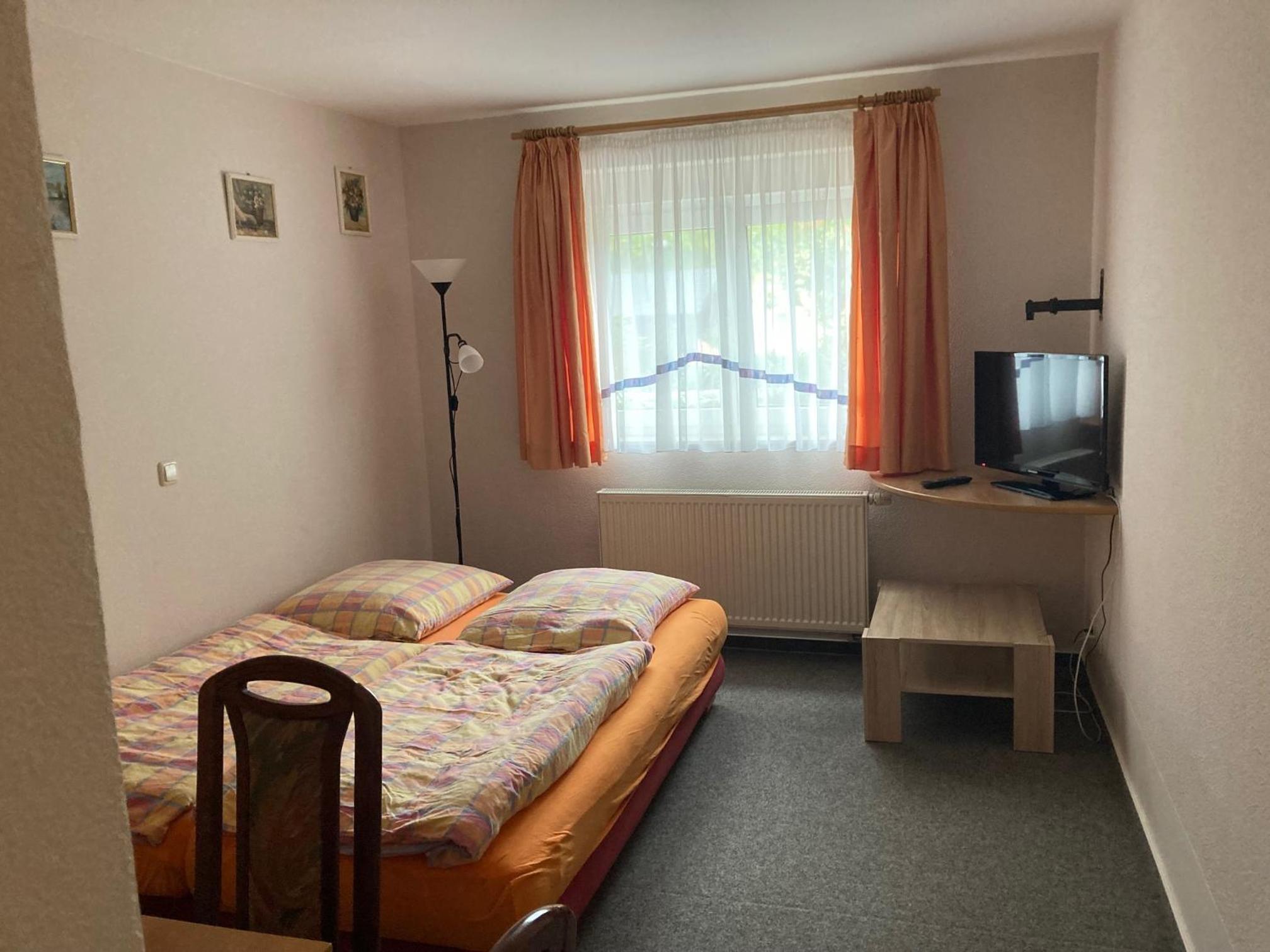 Double Room with Private Bathroom photo 1