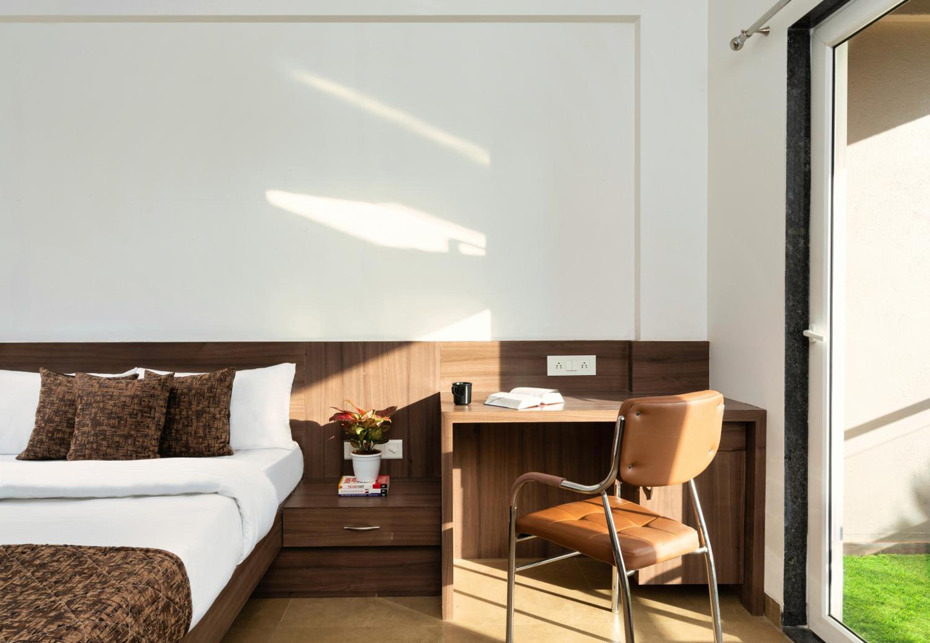 Premium Room - Photo 14